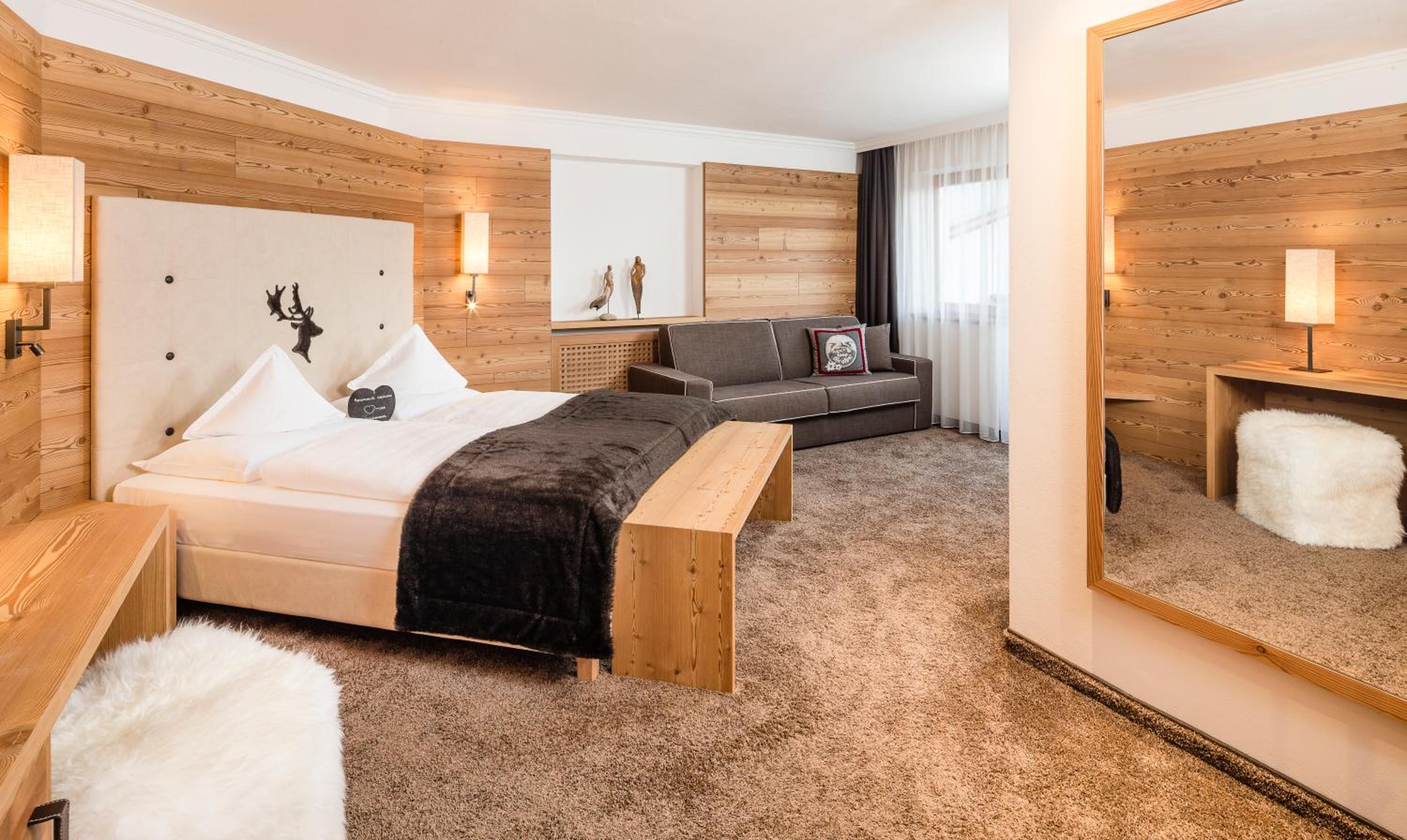 Deluxe Double or Twin Room with Balcony