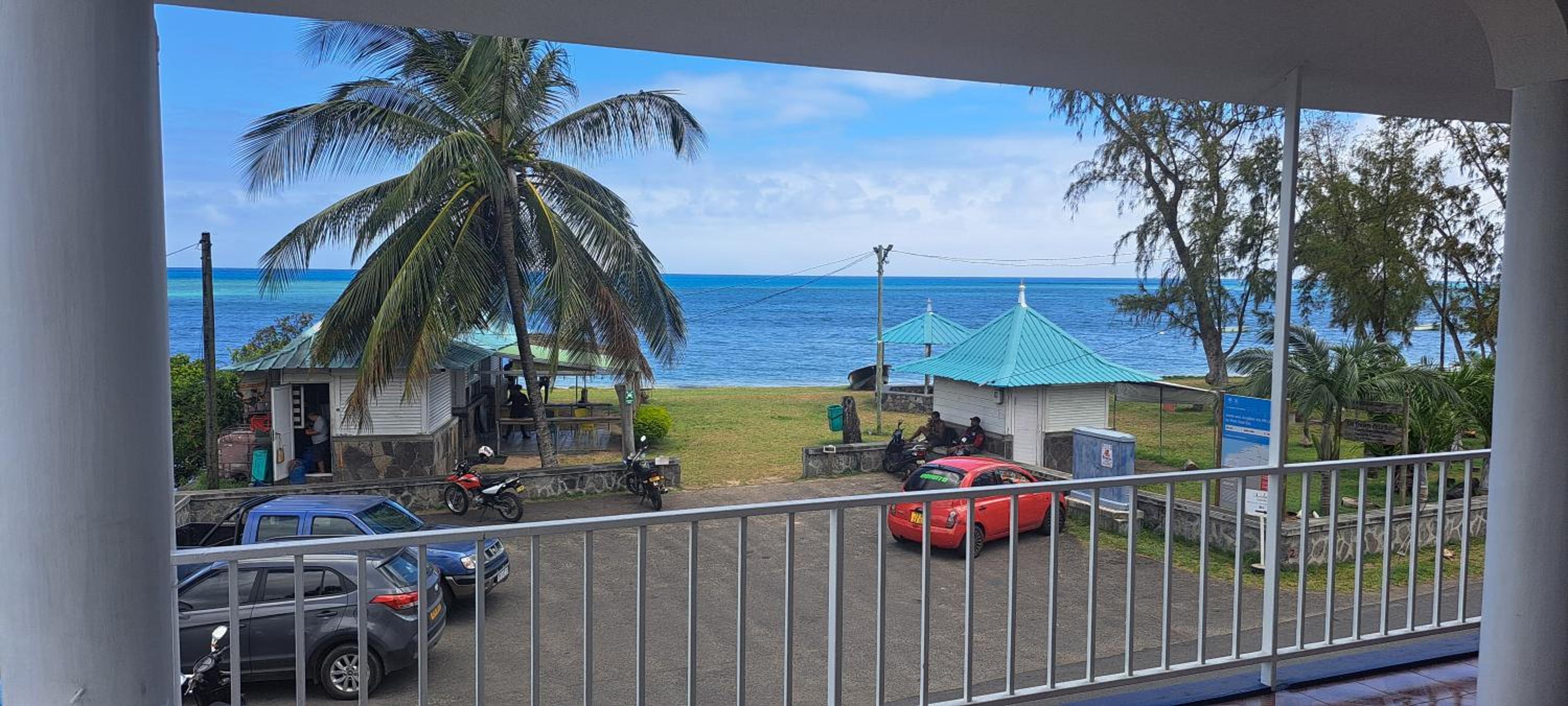 ROOM 2 SEA VIEW photo 1