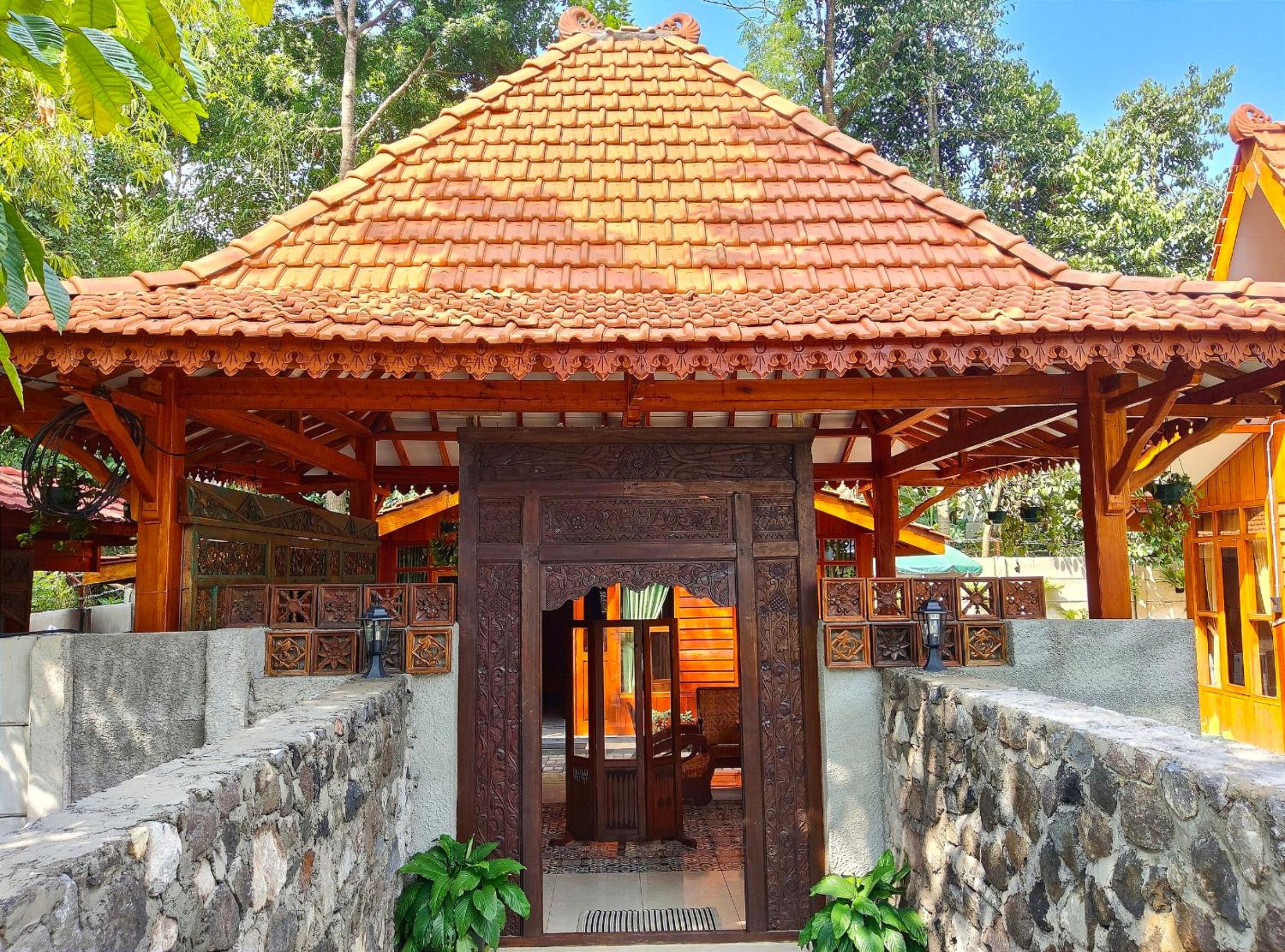 Villa photo 2