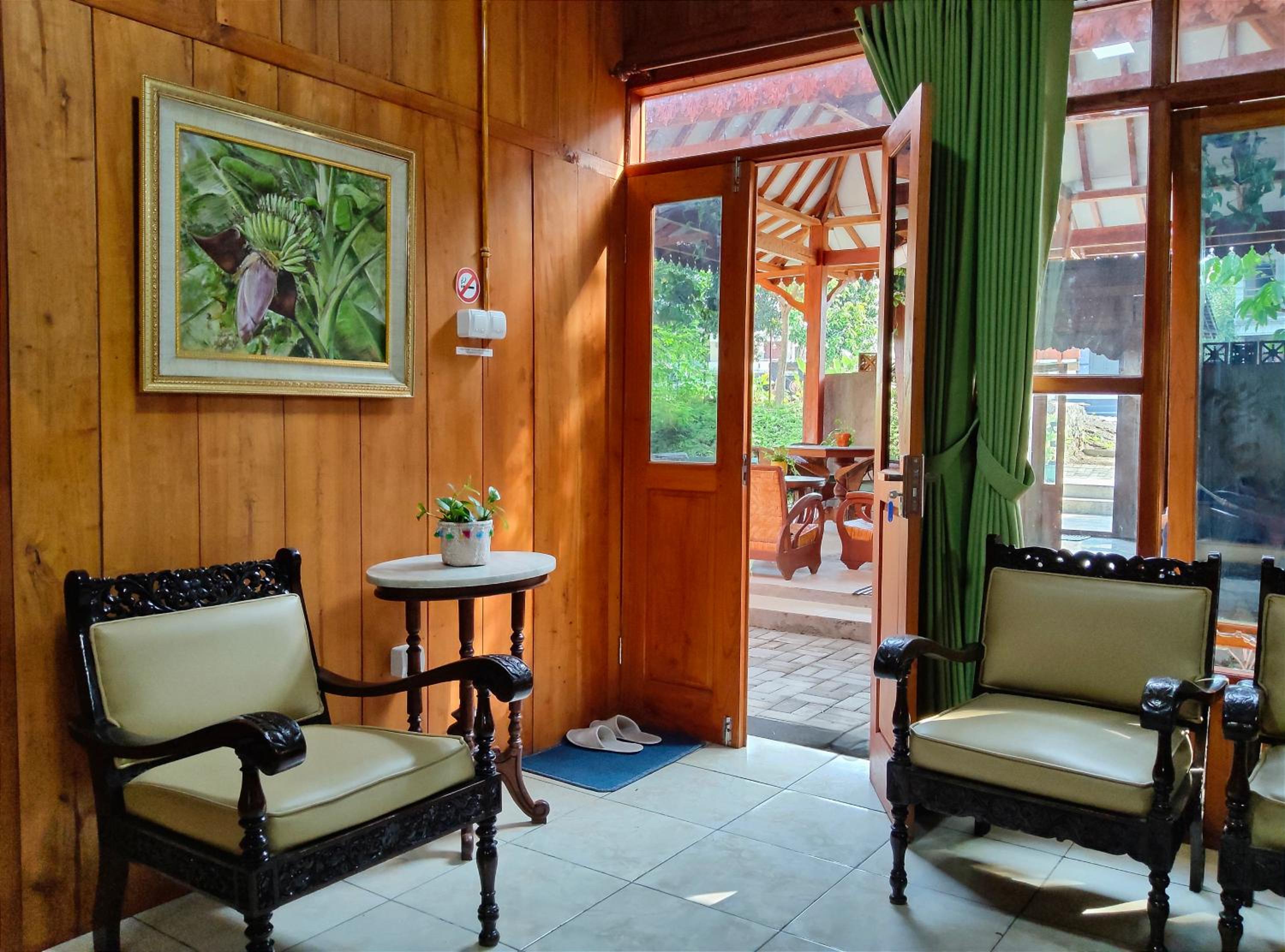 Villa photo 1