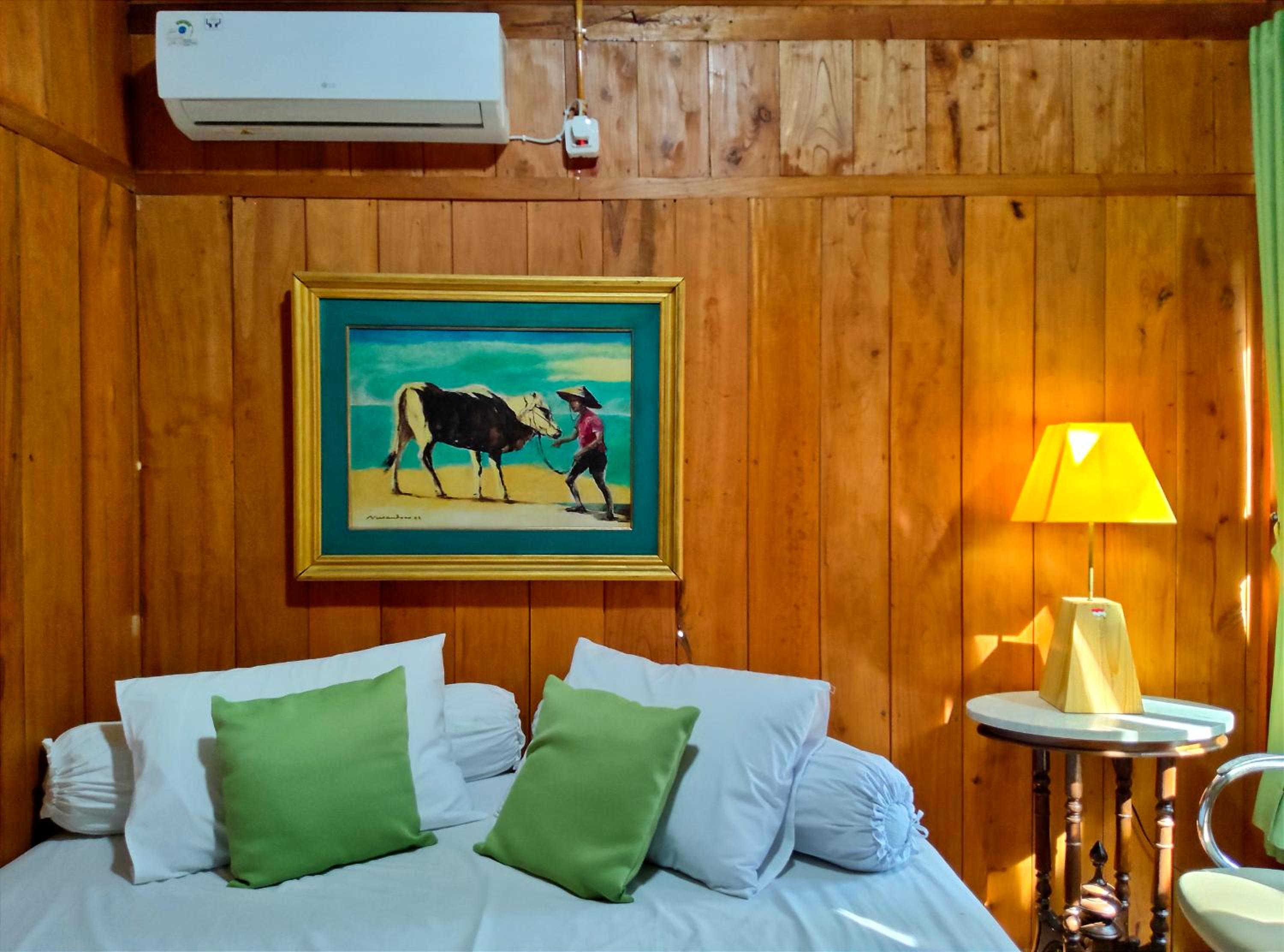 Three-Bedroom Villa photo 2
