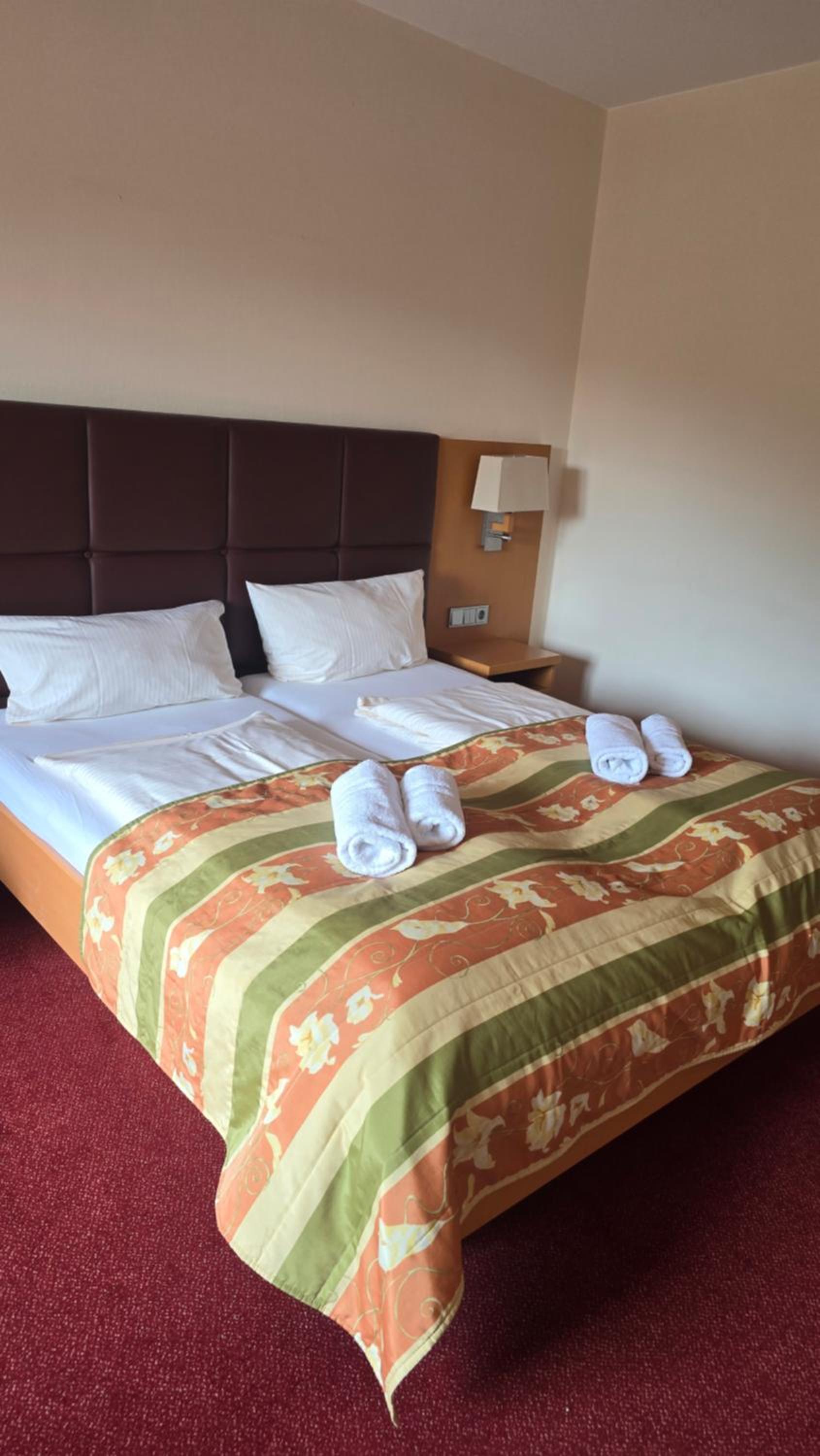 Double Room - Photo 3