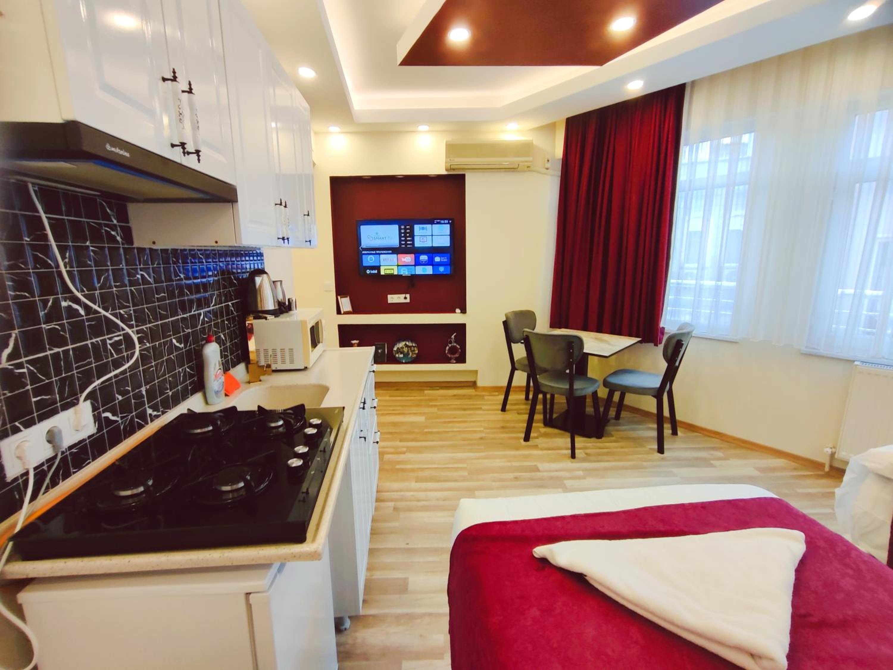 Double Room with Spa Bath photo 3