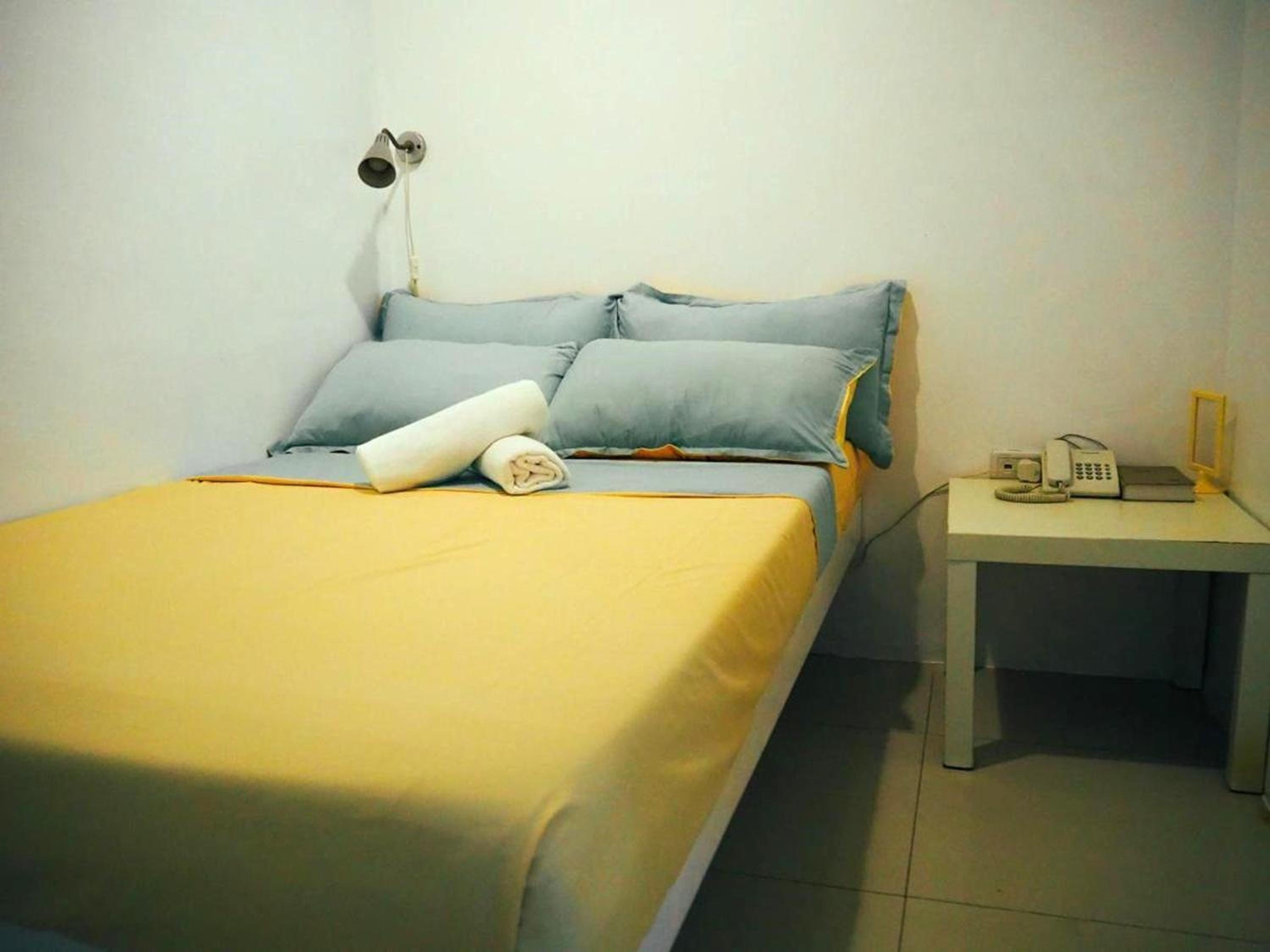 Budget Double Room - Photo 5