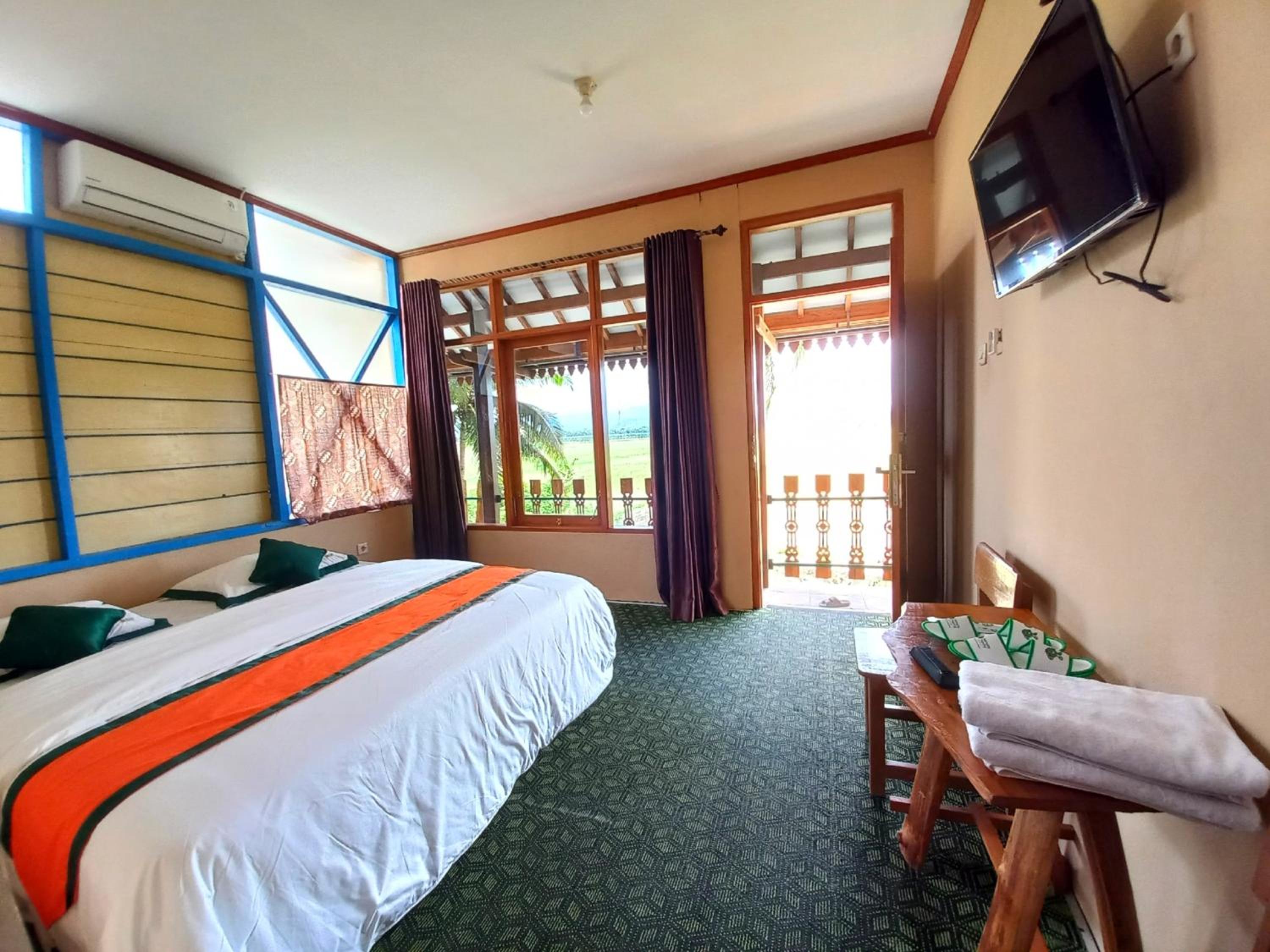 Double Room with Garden View photo 3