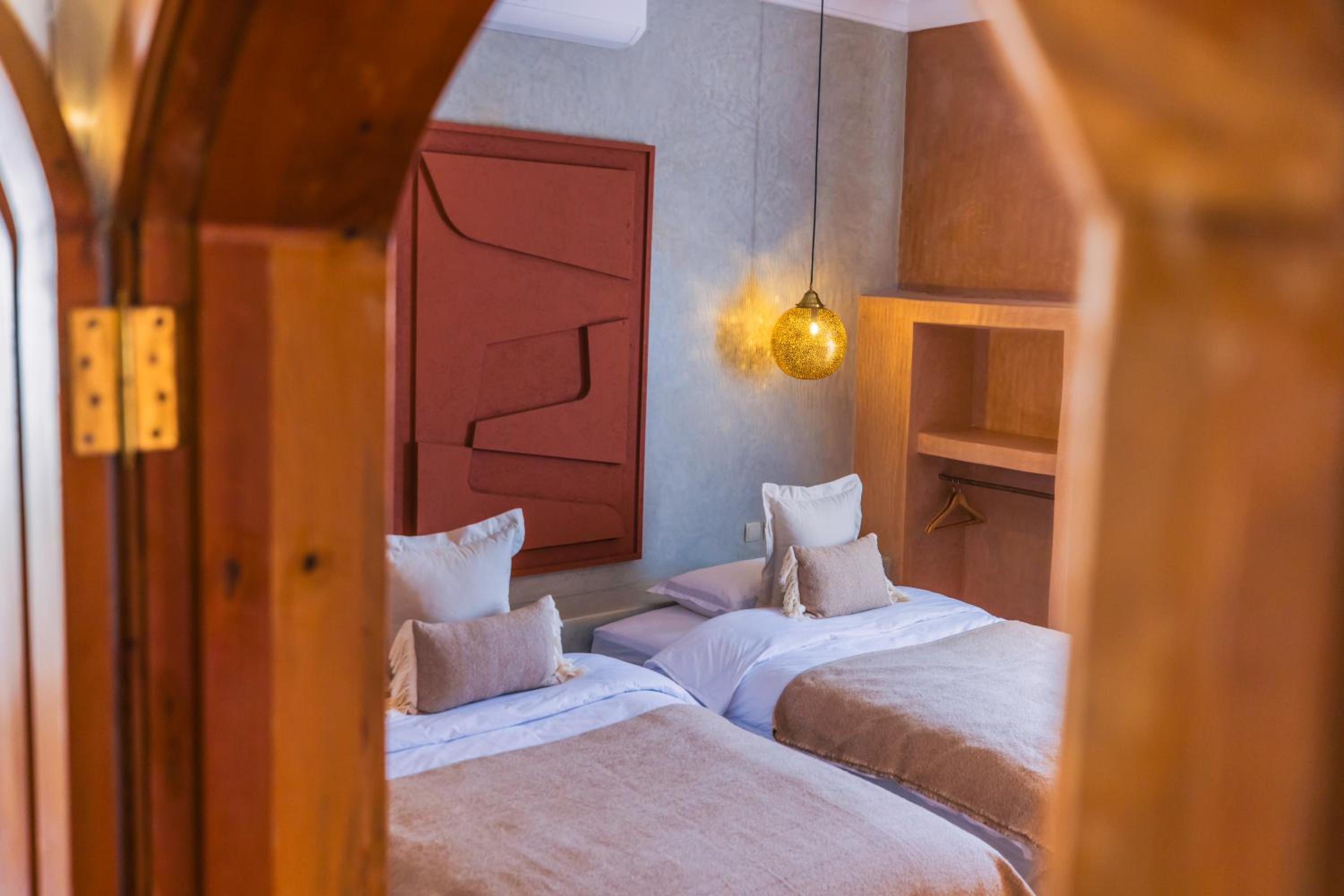 Deluxe Double or Twin Room photo 3