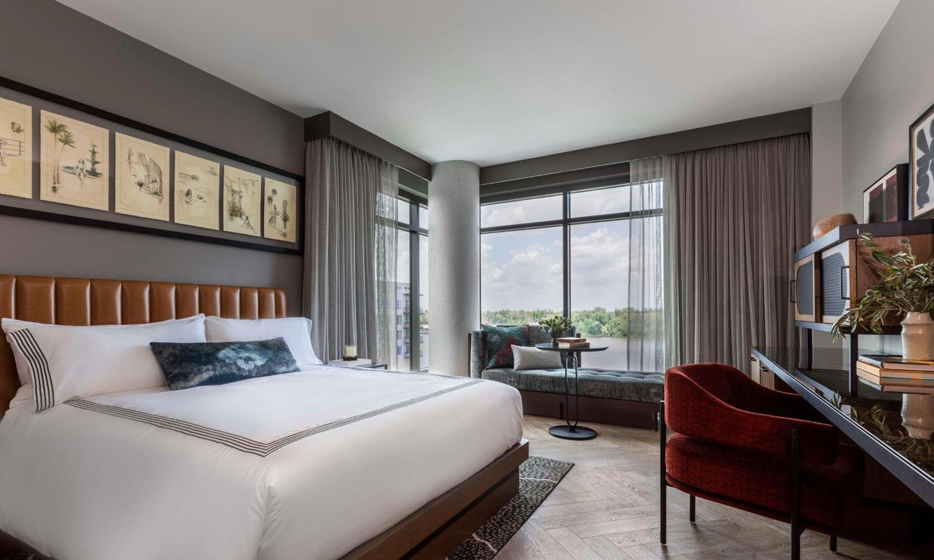 Corner King Room - Riverfront - Photo 4