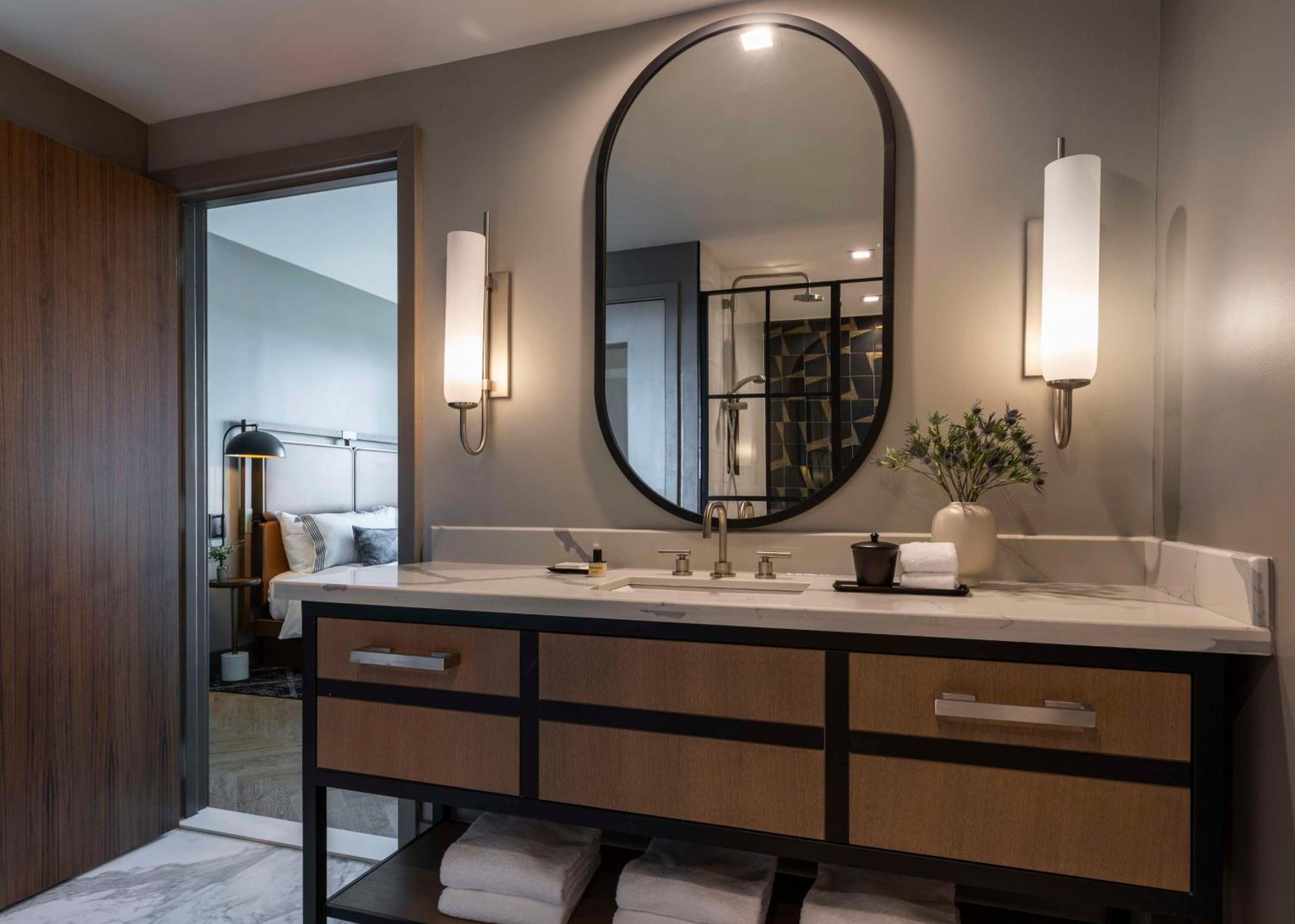 King Suite - Photo 3