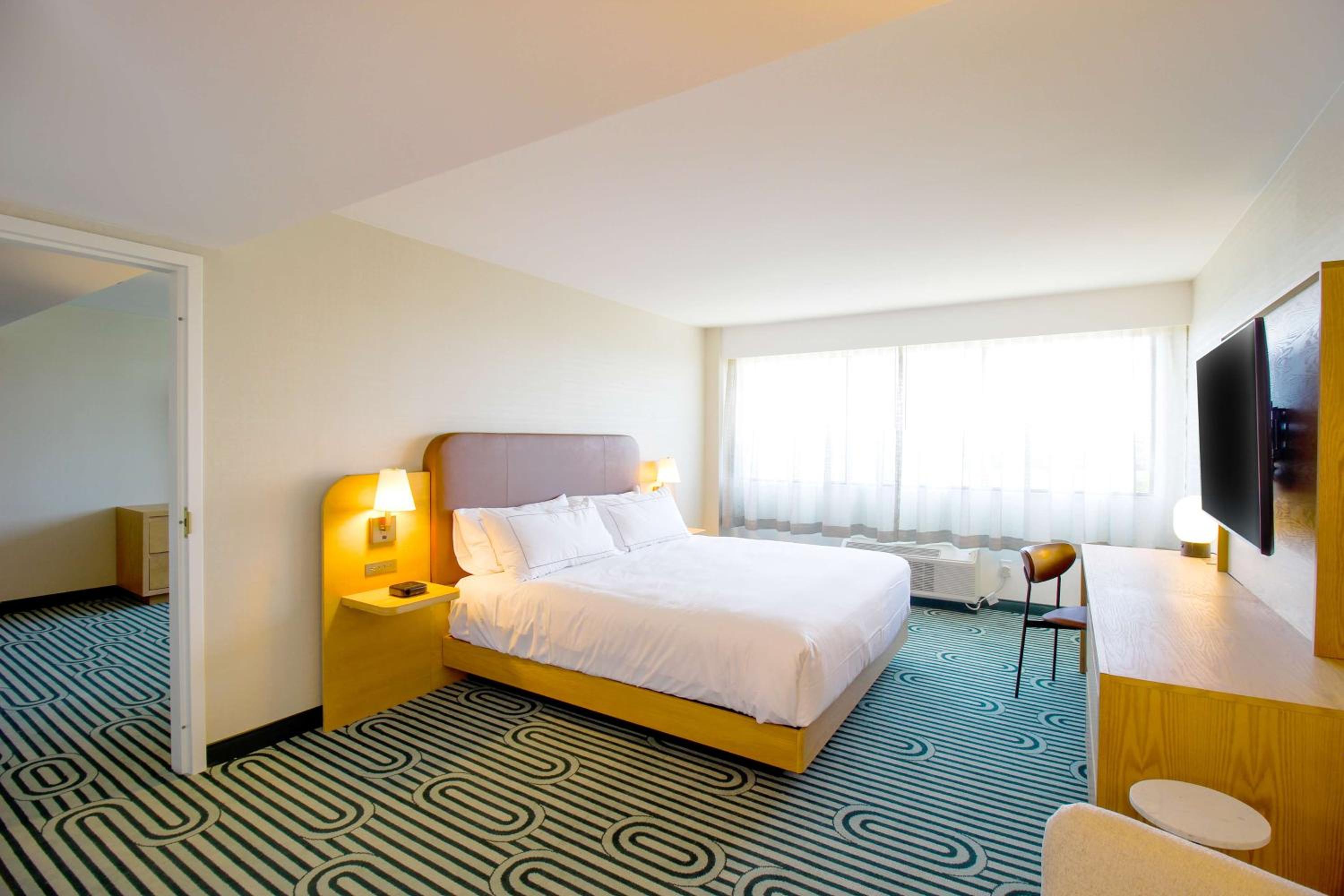 Two-Bedroom King Suite