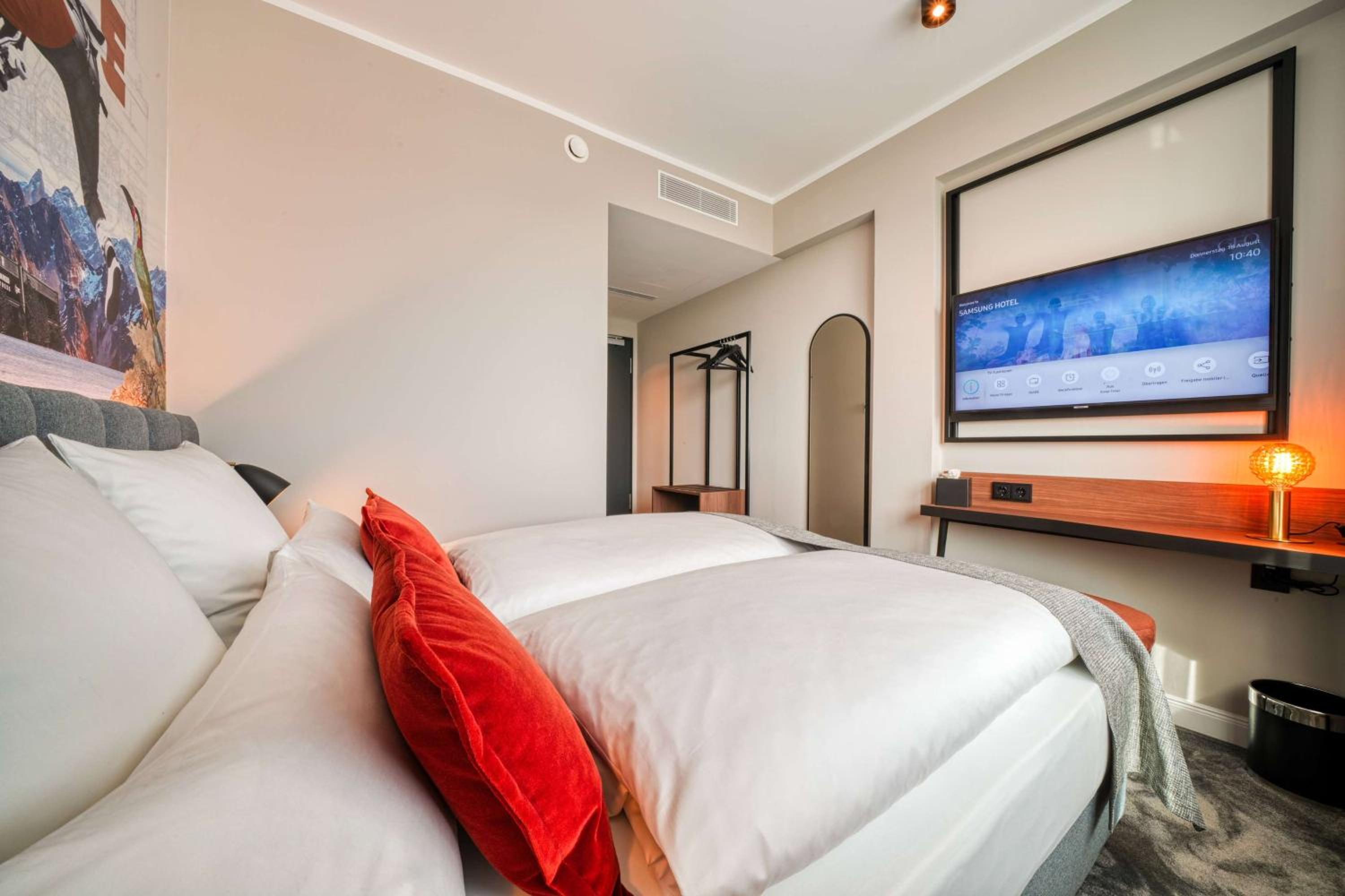Standard Room, 1 Double Bed photo 3