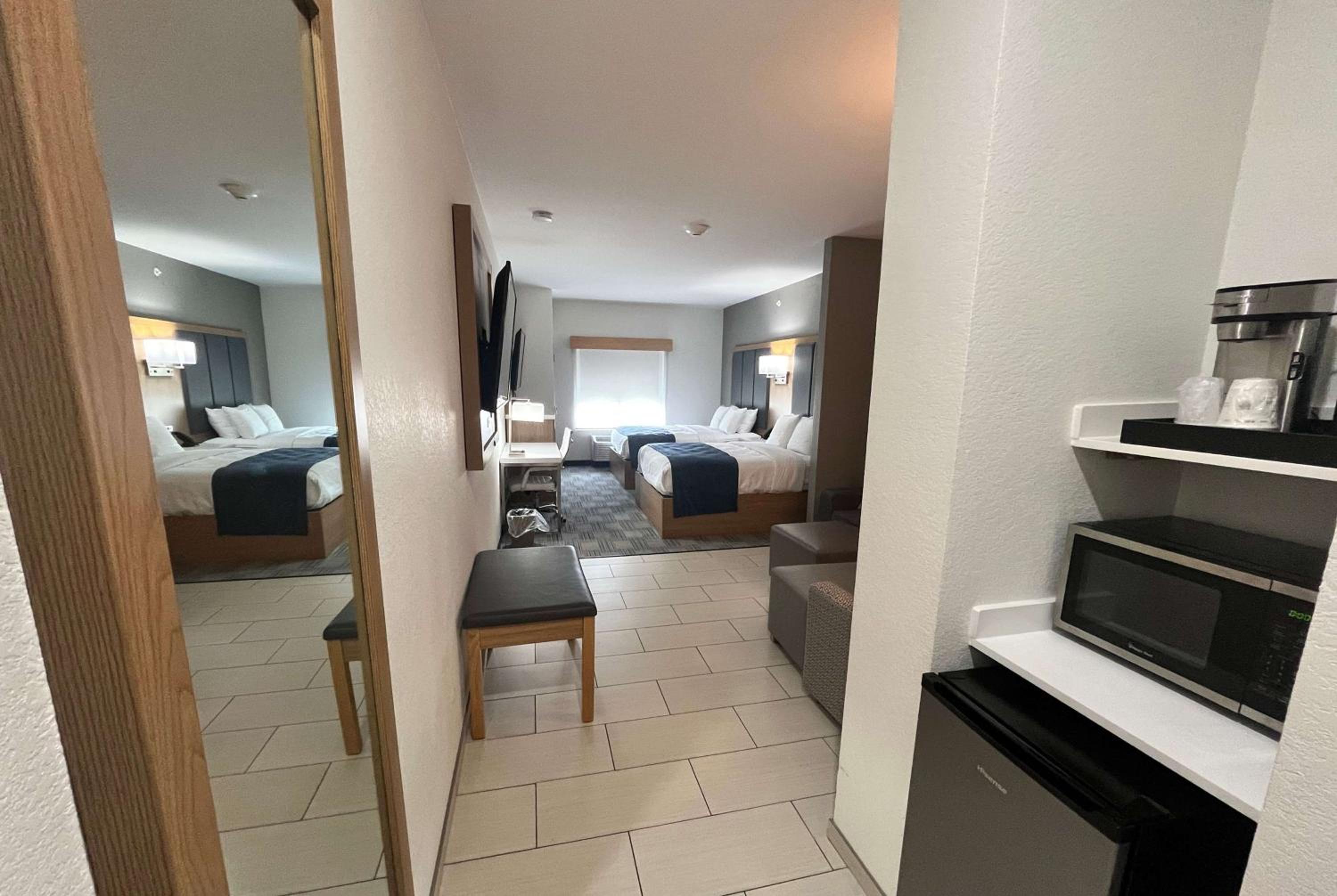 Standard Queen Room with Two Queen Beds and Lounge Chair