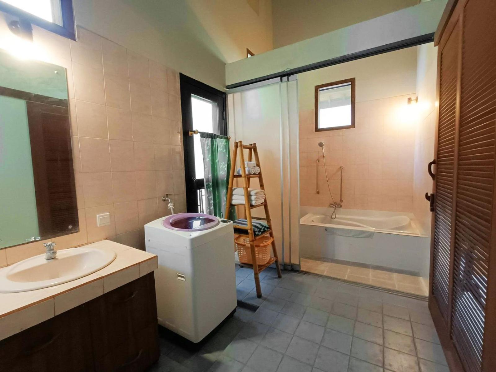 One-Bedroom Villa - Photo 30