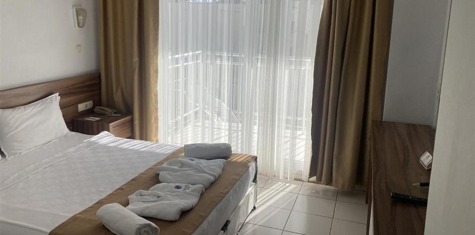 Economy Double Room - Photo 4