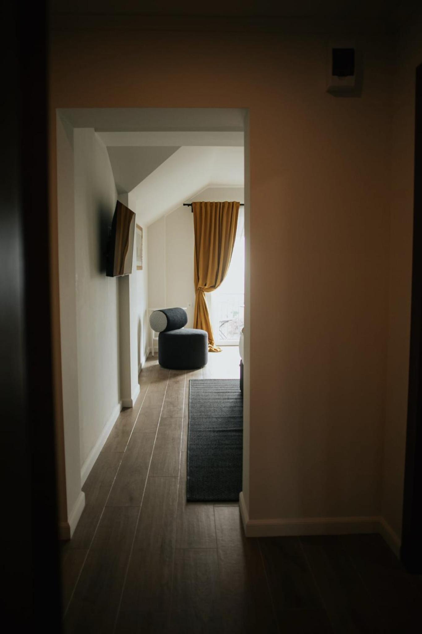 King Room with Balcony photo 2