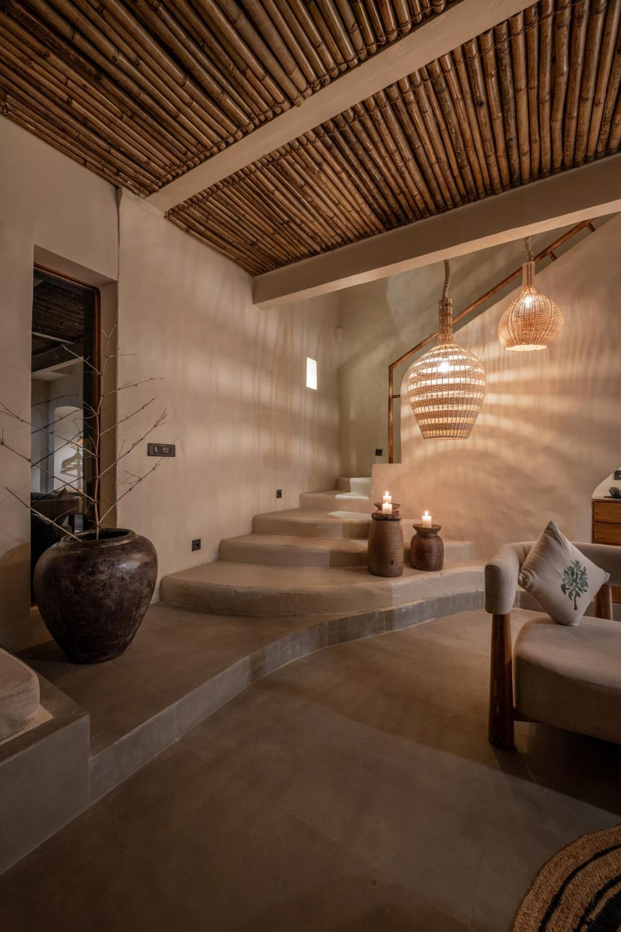 Villa - Photo 1