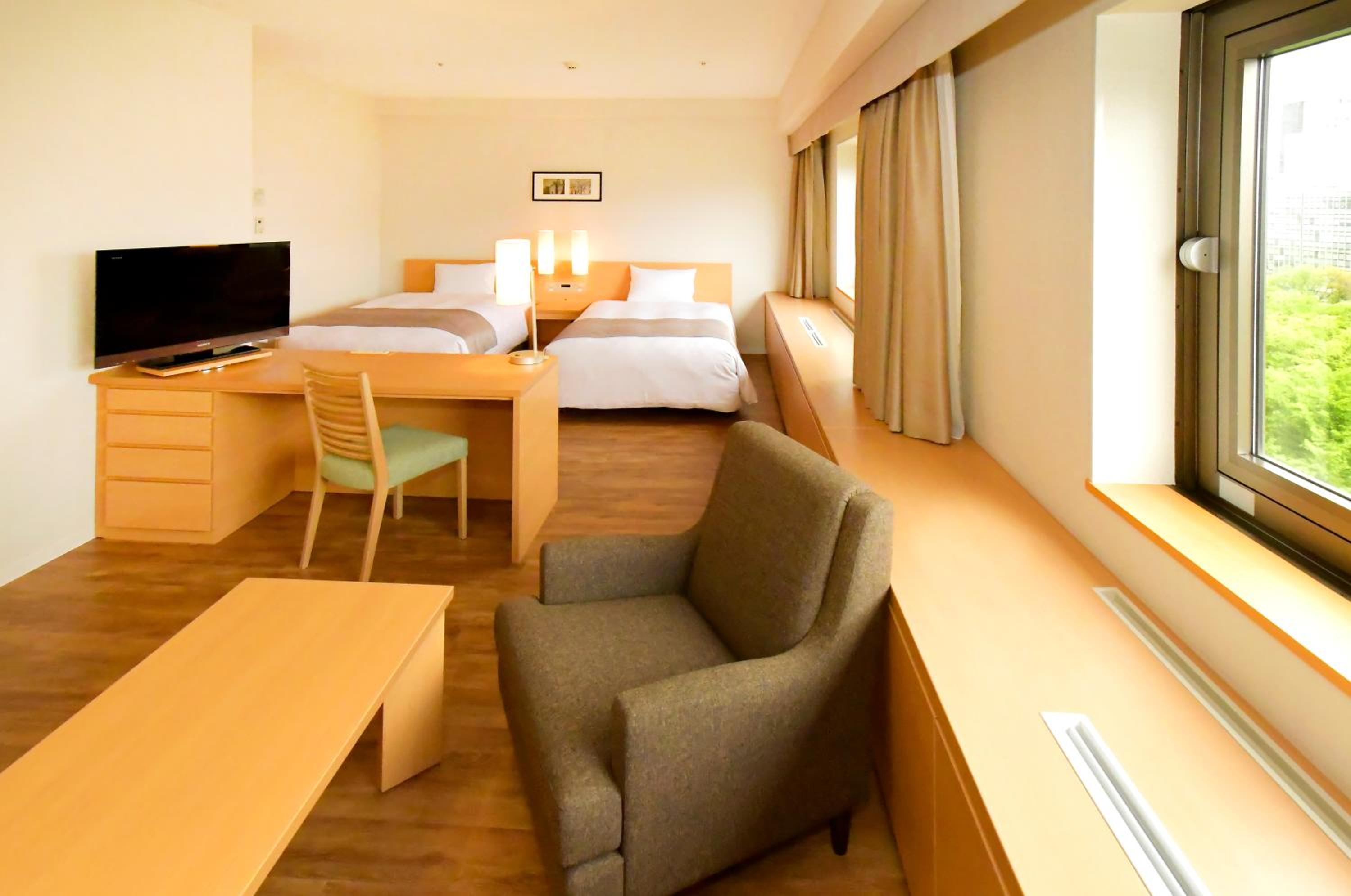 Deluxe Twin Room with Sofa bed and Extra bed - Non-Smoking