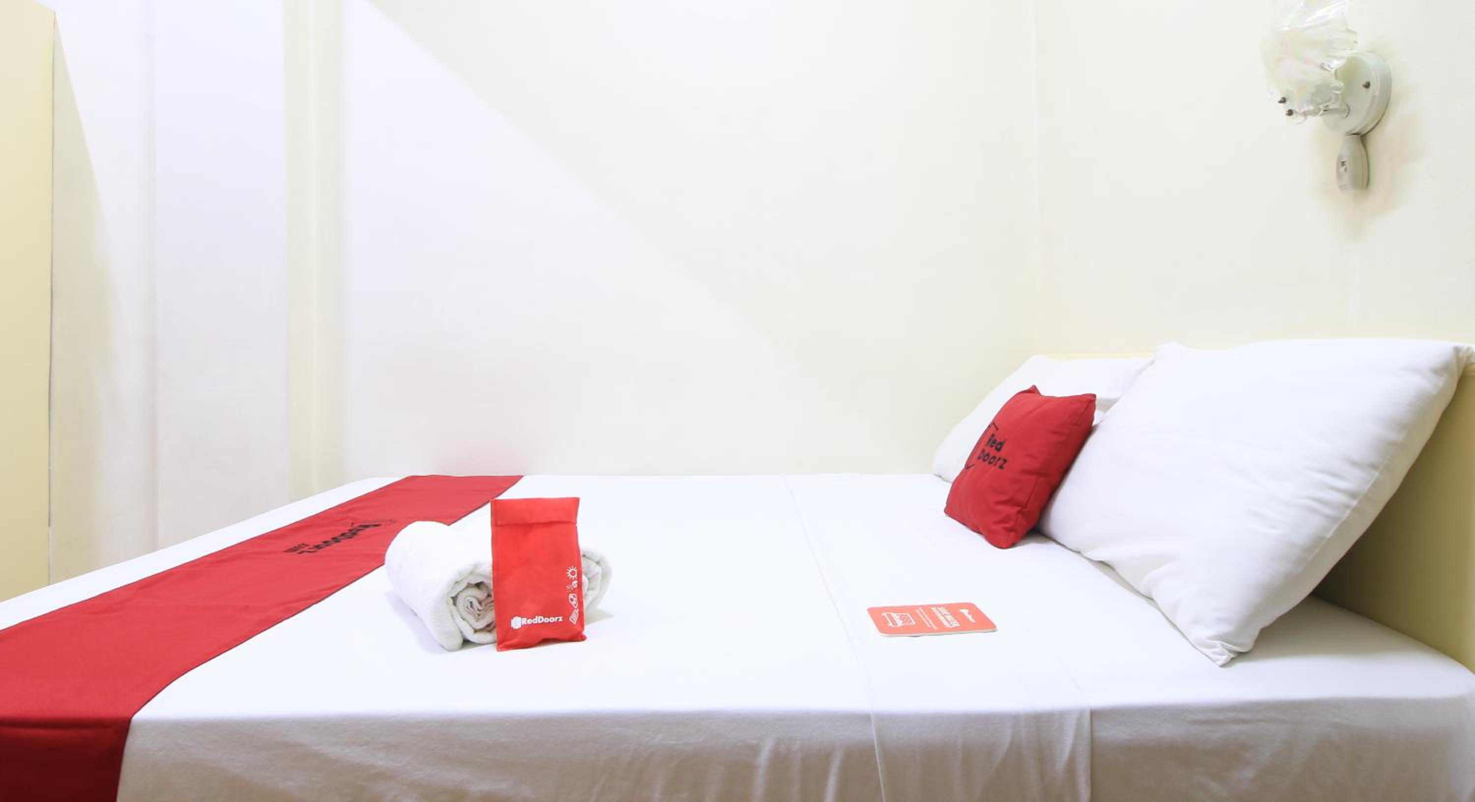 Deluxe Room - Photo 2