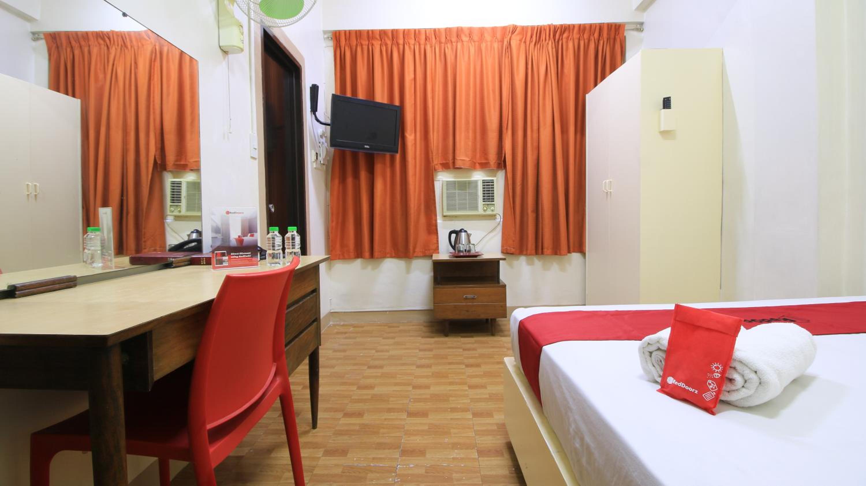 Deluxe Room - Photo 4