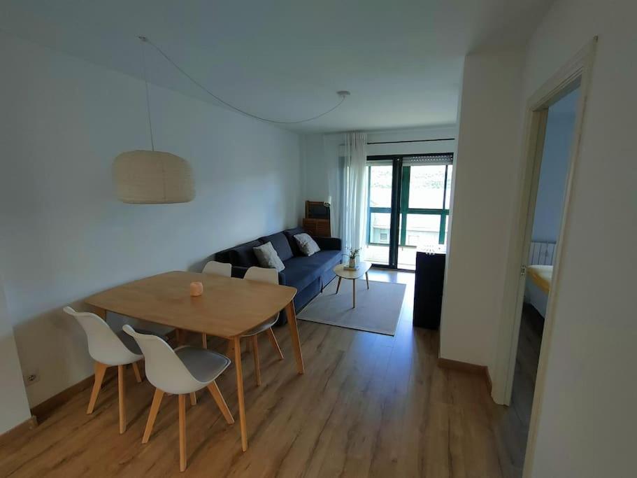 Two-Bedroom Apartment with View photo 2