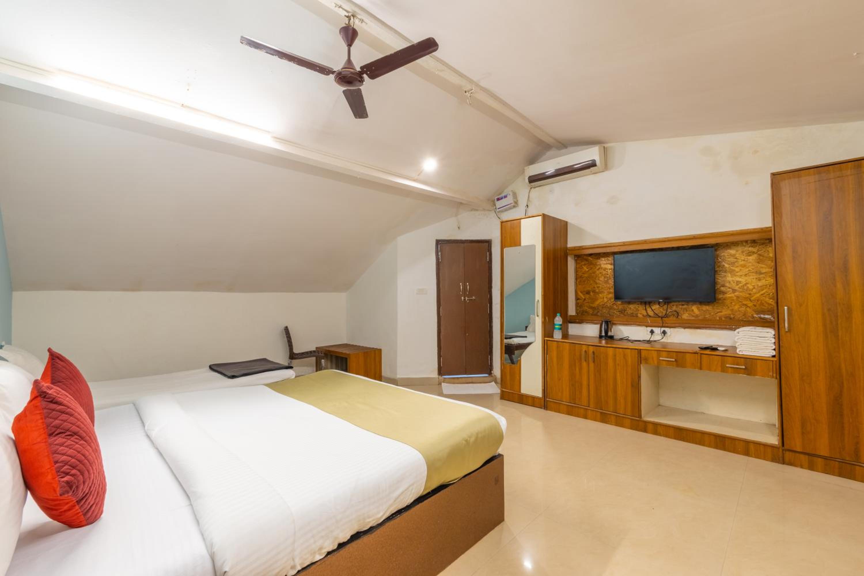 Deluxe Double Room With Sea View photo 3