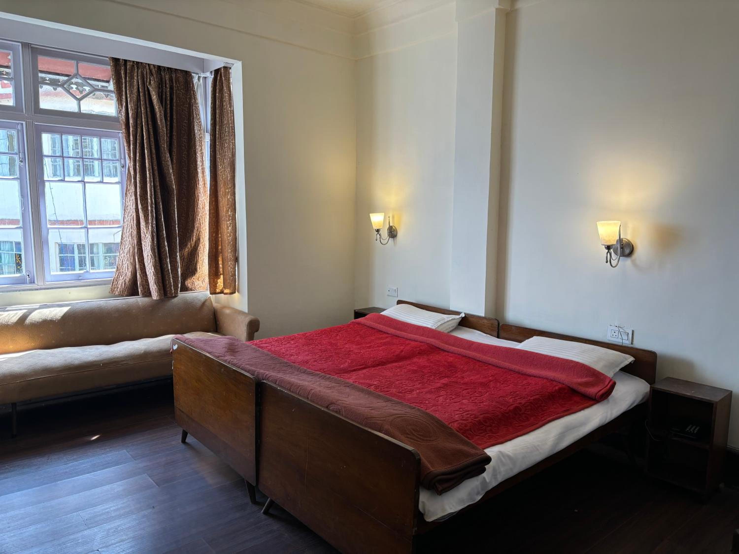 Deluxe Quadruple Room - Photo 1