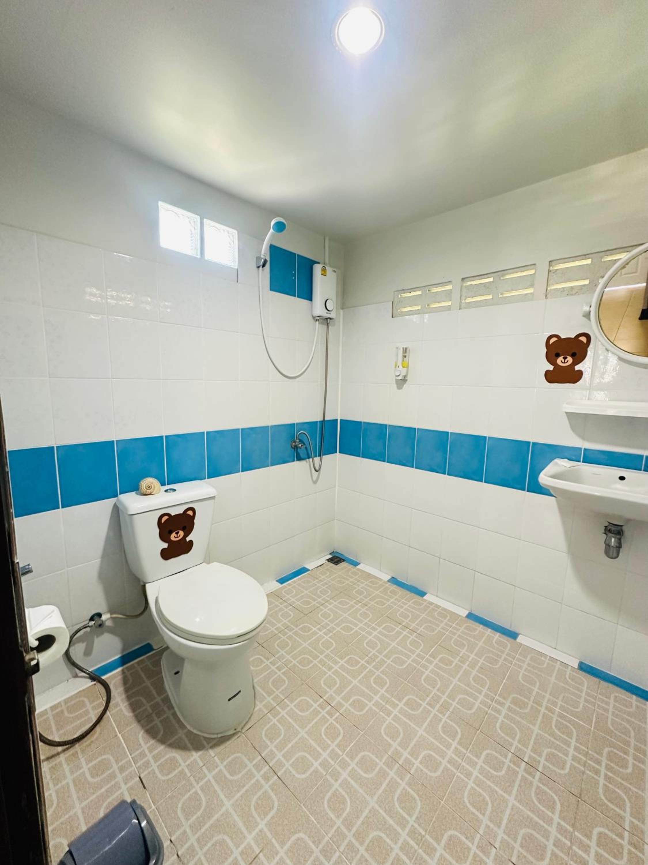 Family Bungalow - Photo 2