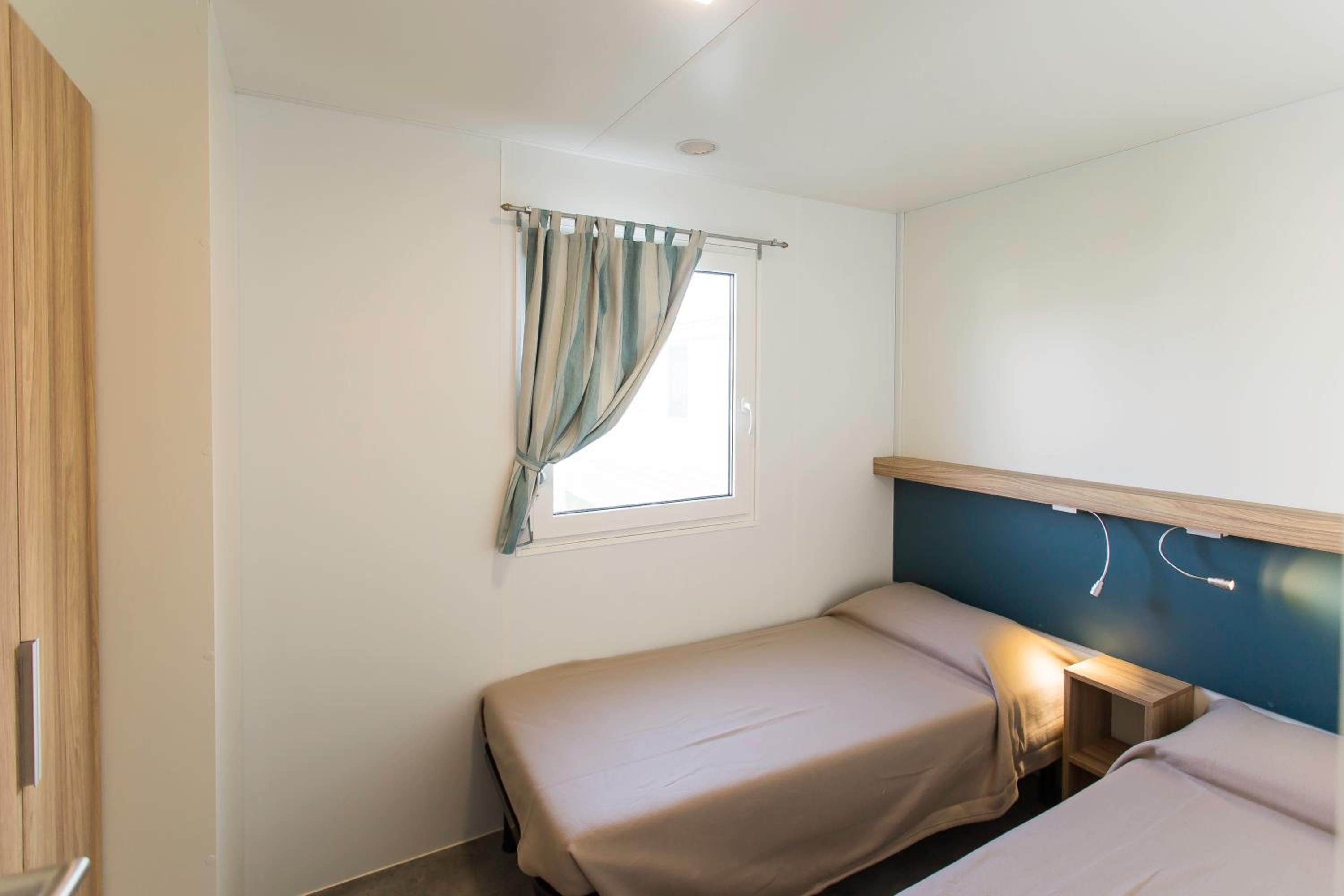 Mobile Home photo 2