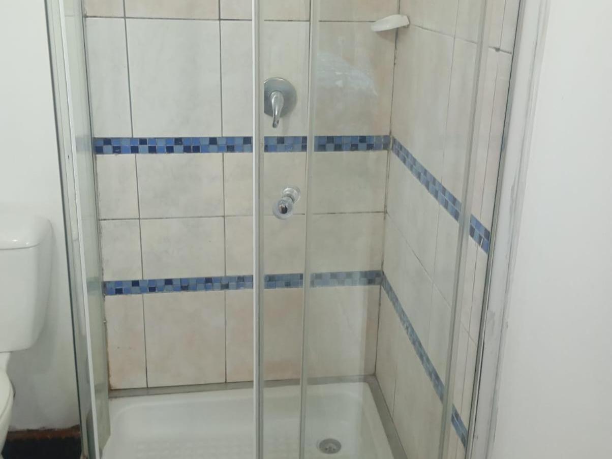 Comfort Family Room photo 3