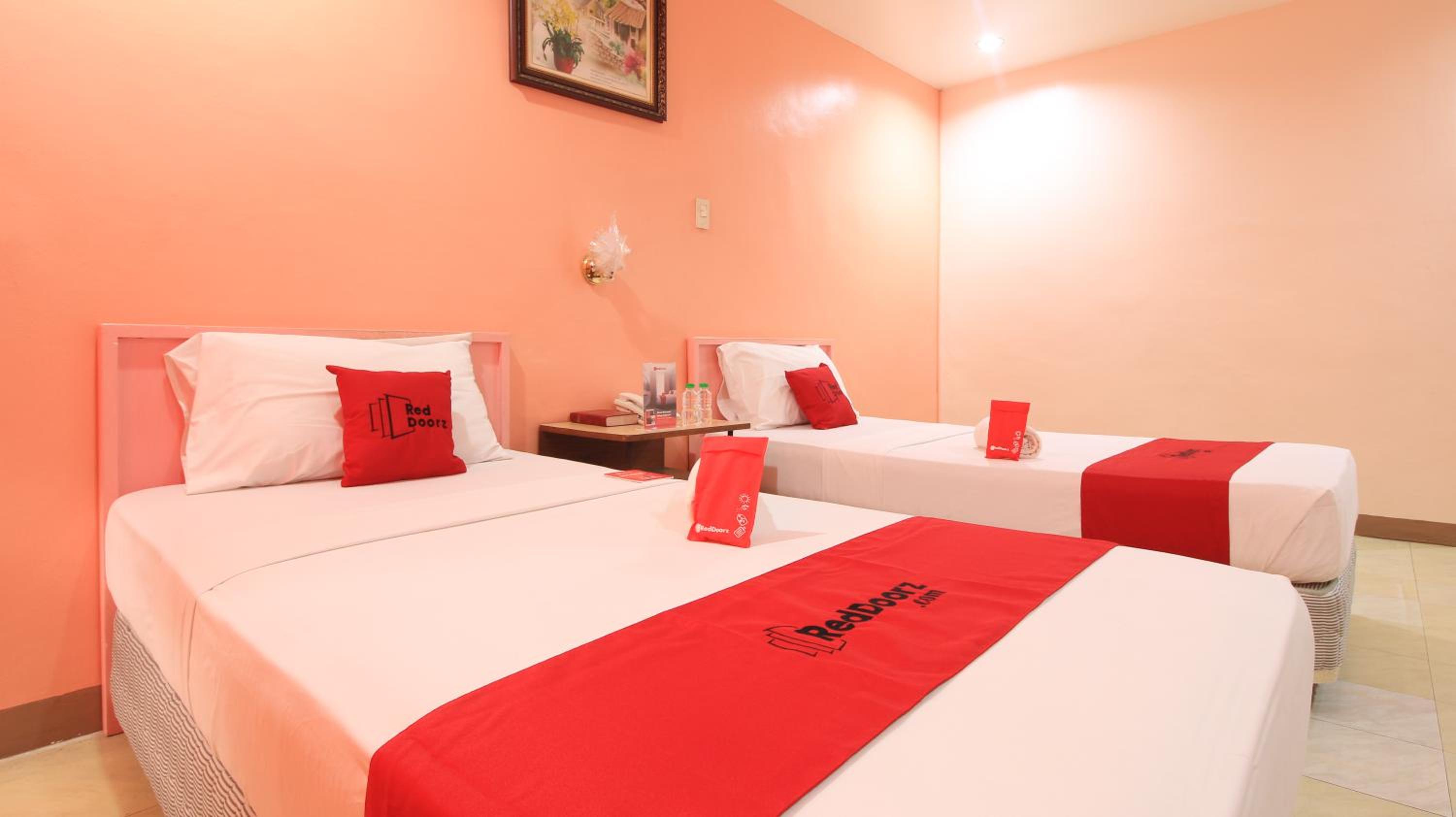Twin Room - Photo 1