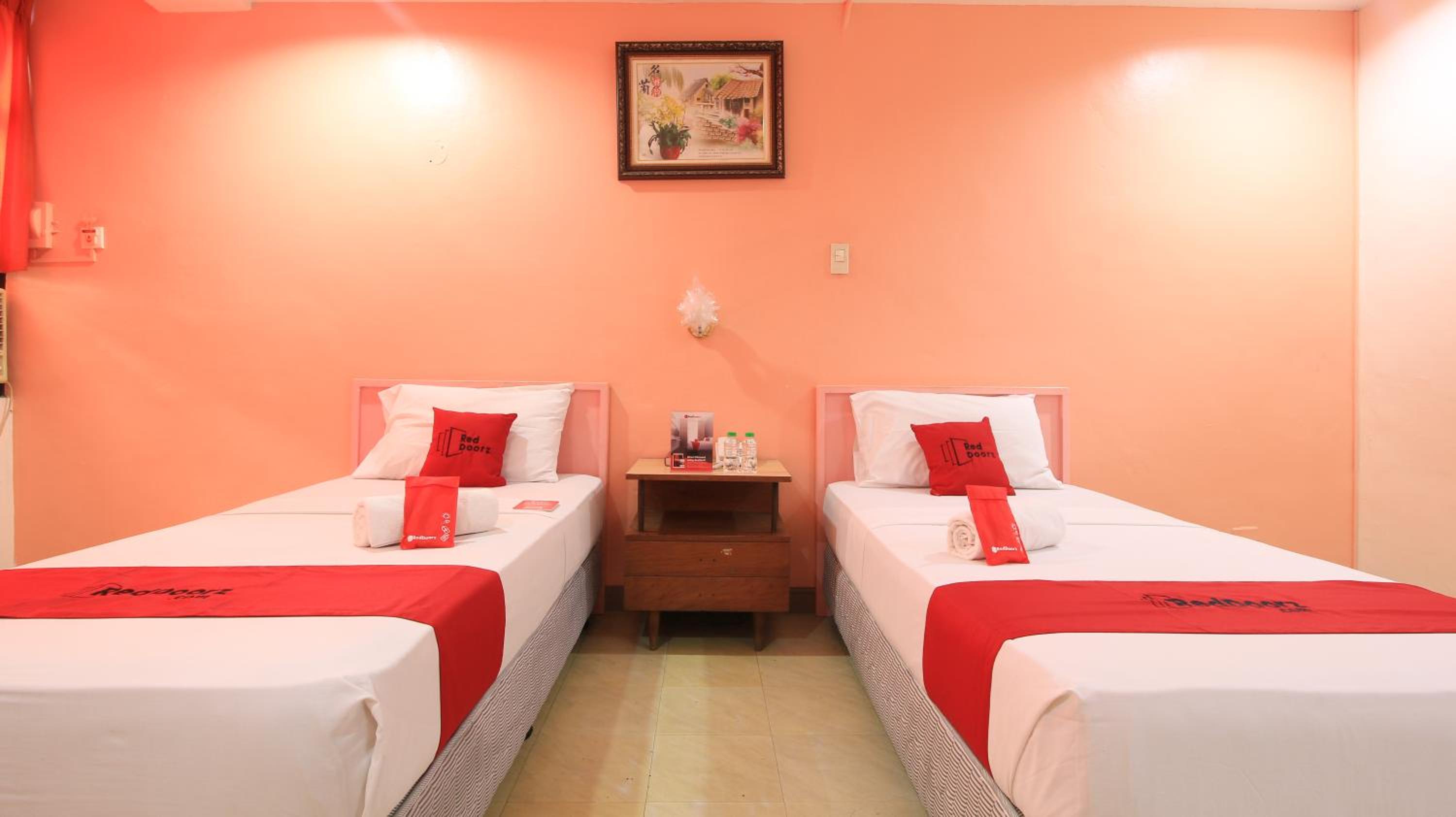 Twin Room - Photo 10