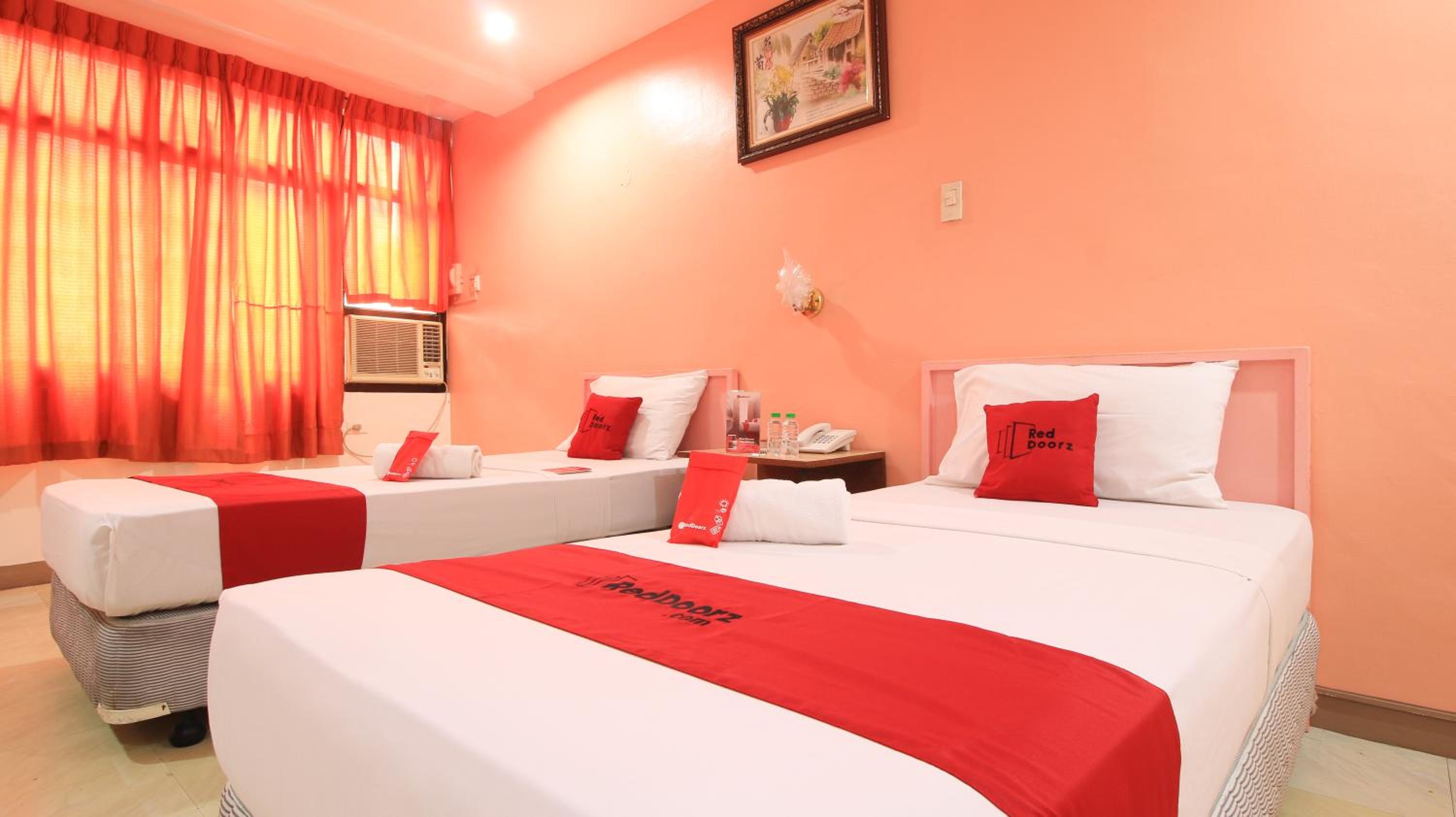 Twin Room - Photo 9