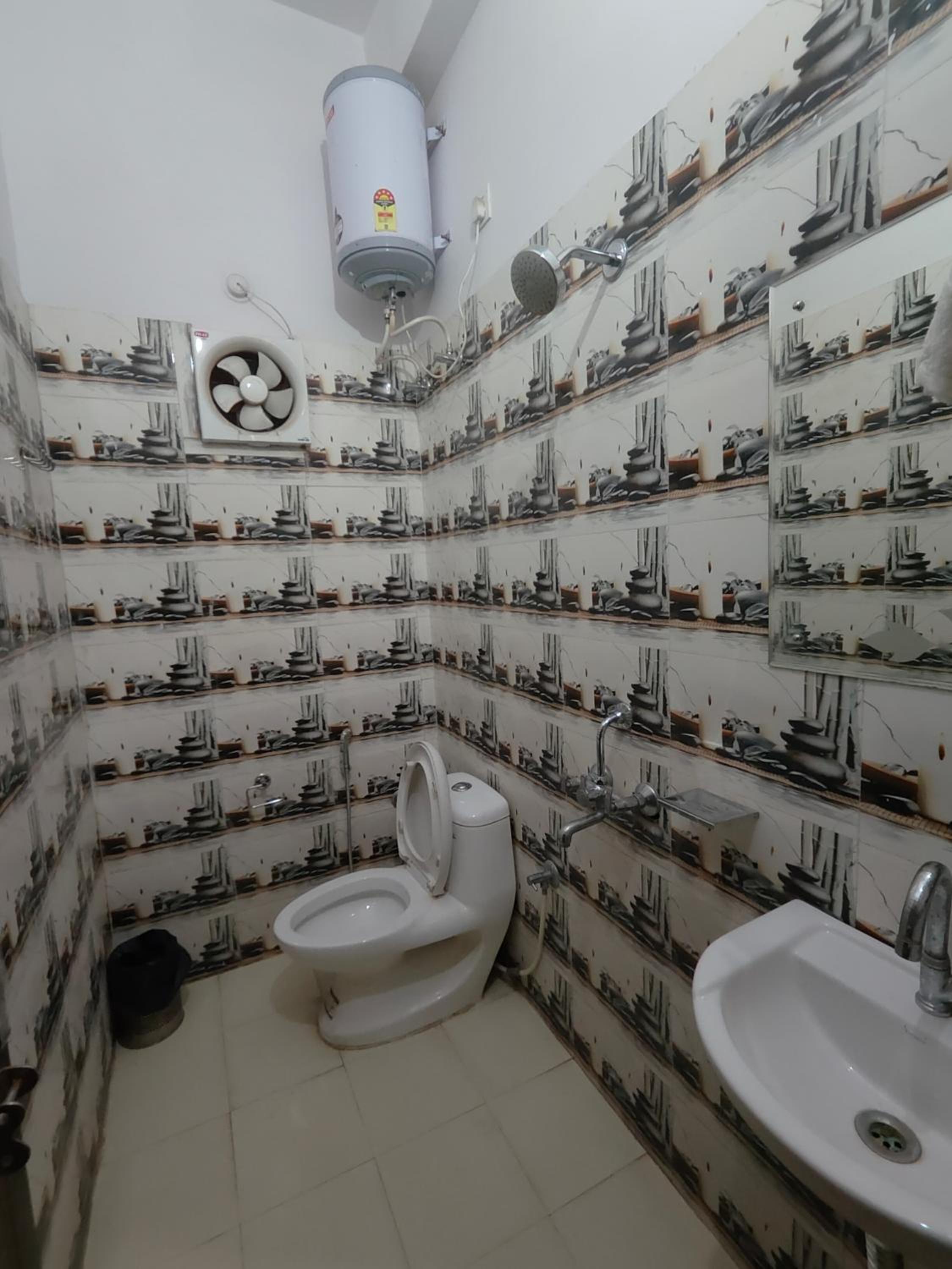 Quadruple Room With Private Bathroom photo 1