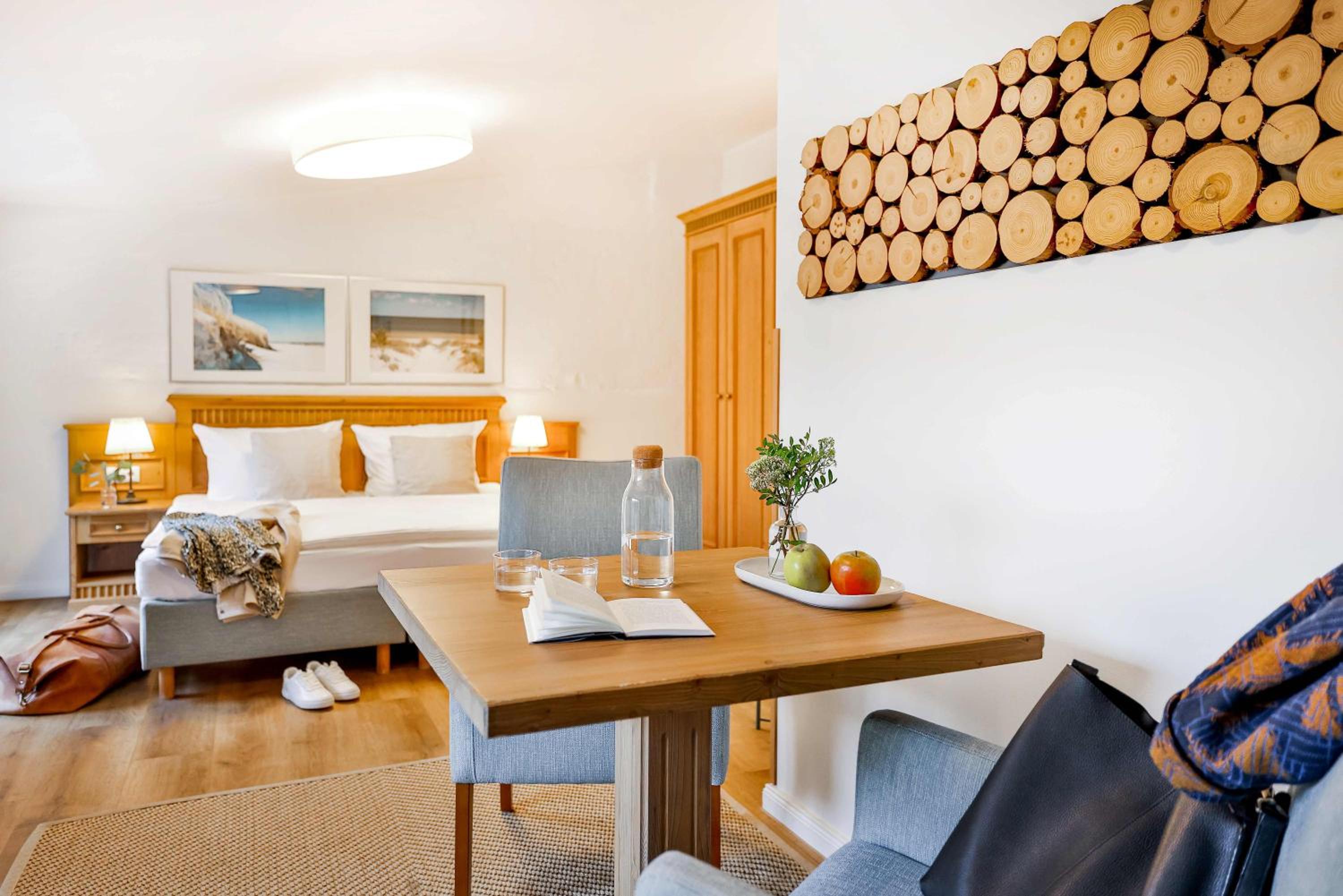 Deluxe 1-Room Apartment