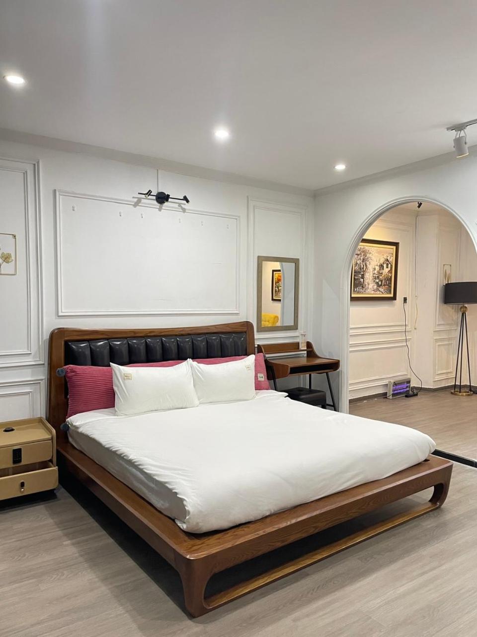 Studio with Sofa Bed