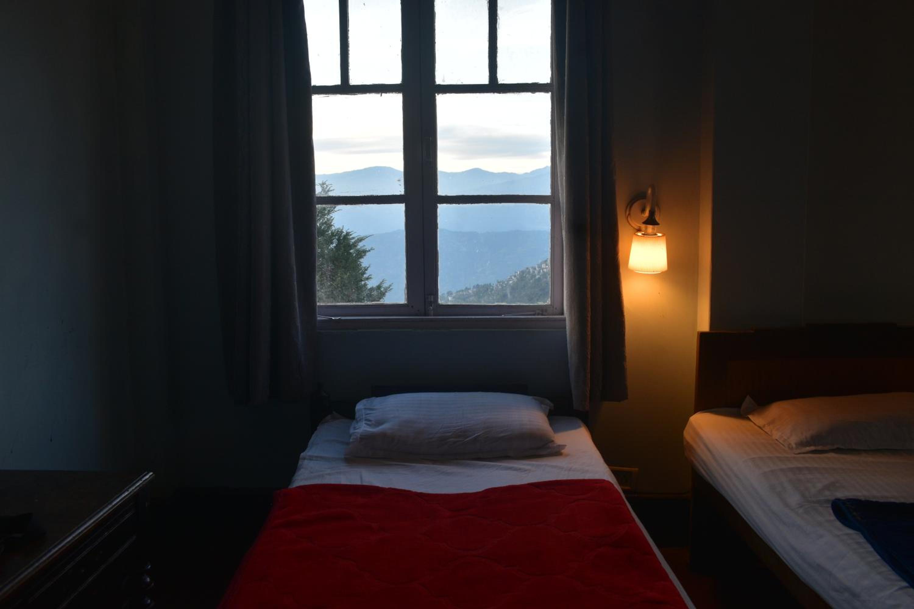 Deluxe Triple Room - Photo 11
