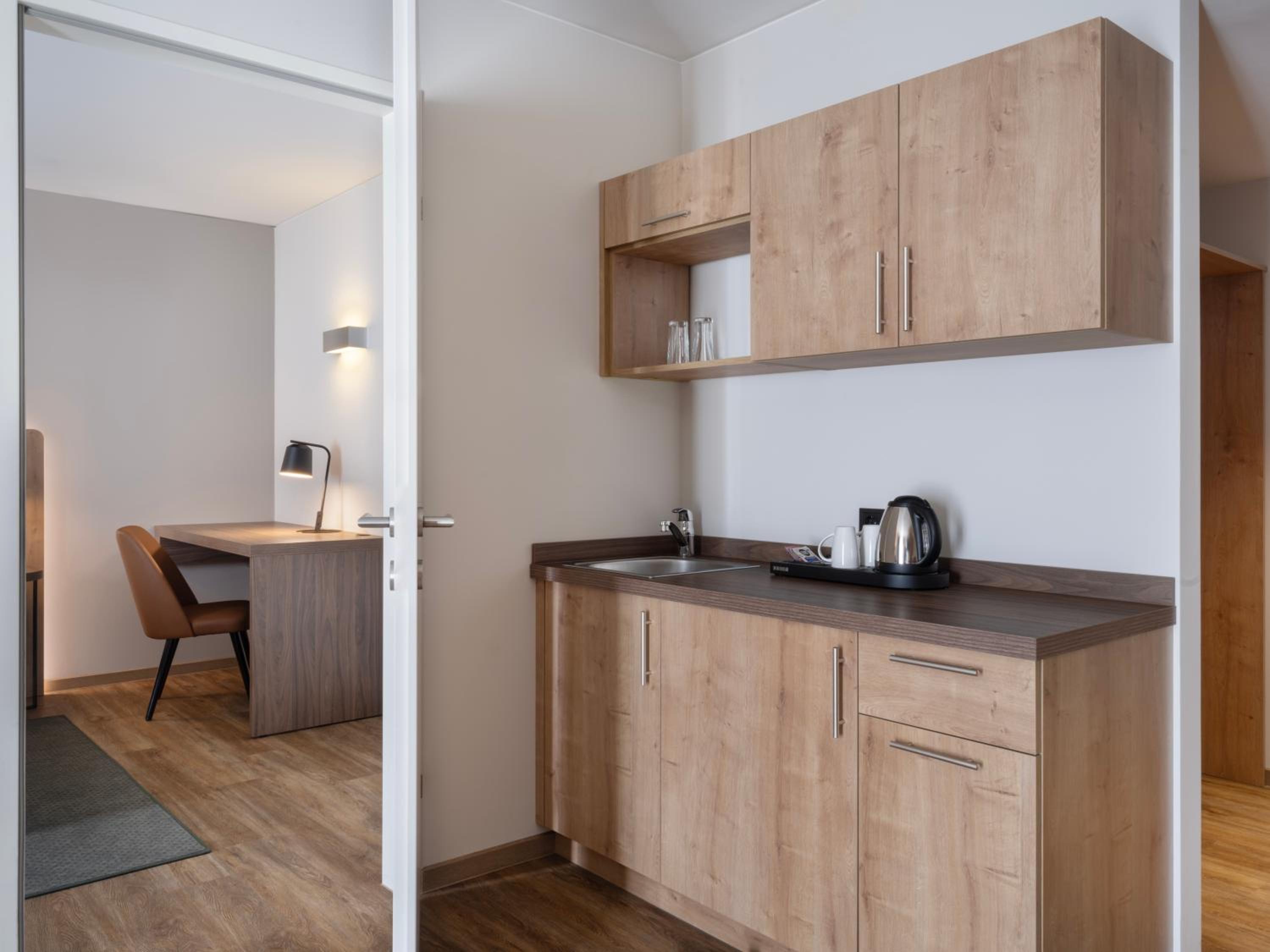 King Studio With Kitchenette And Sofa Bed photo 3