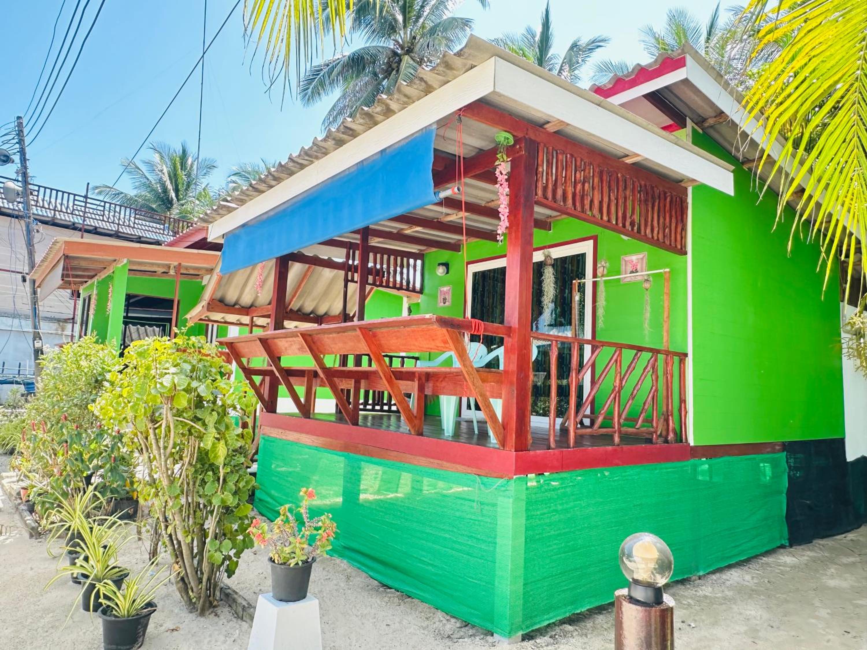 Deluxe Bungalow - Photo 6