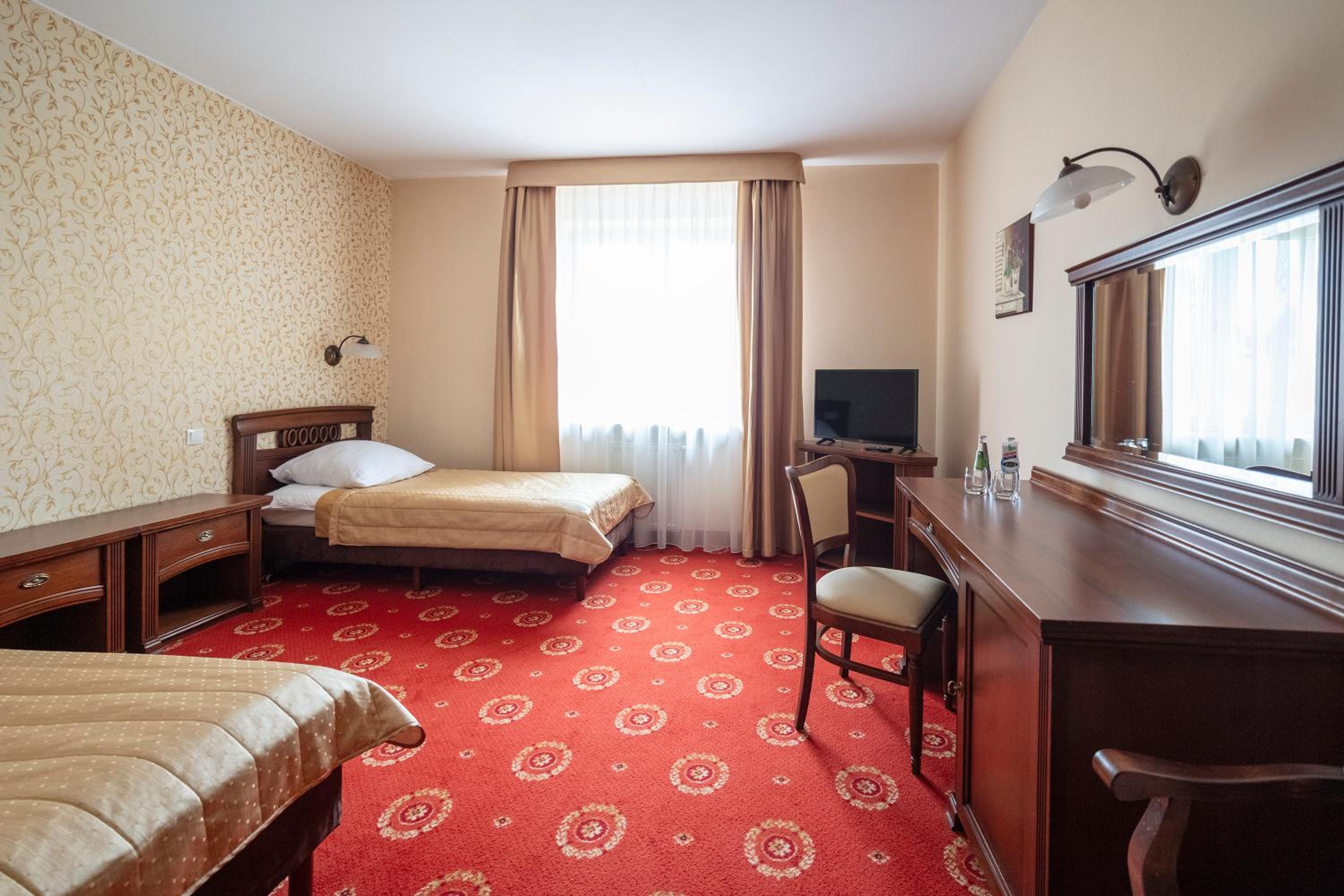 Double or Twin Room - Photo 1