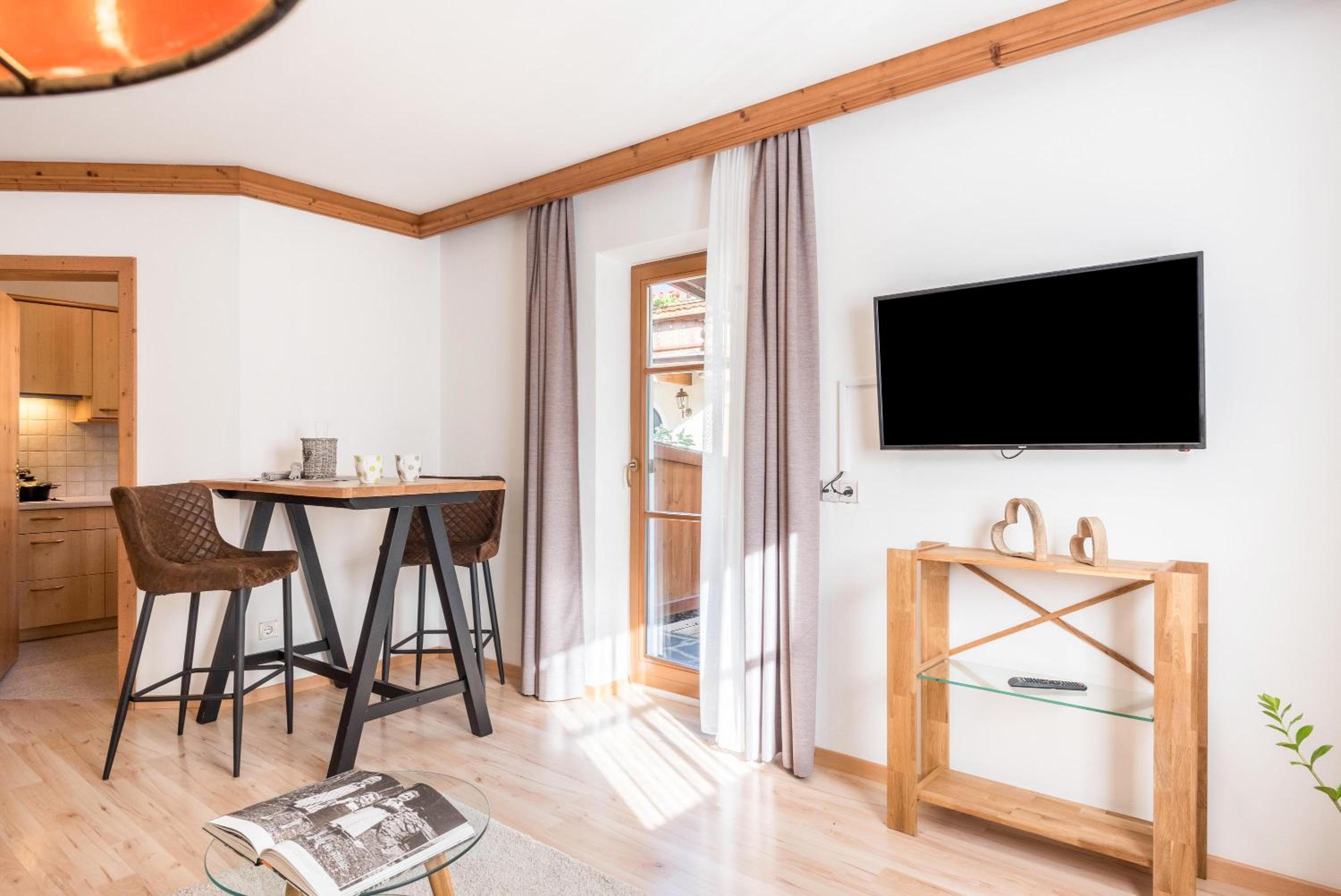 Superior One-Bedroom Apartment With Balcony