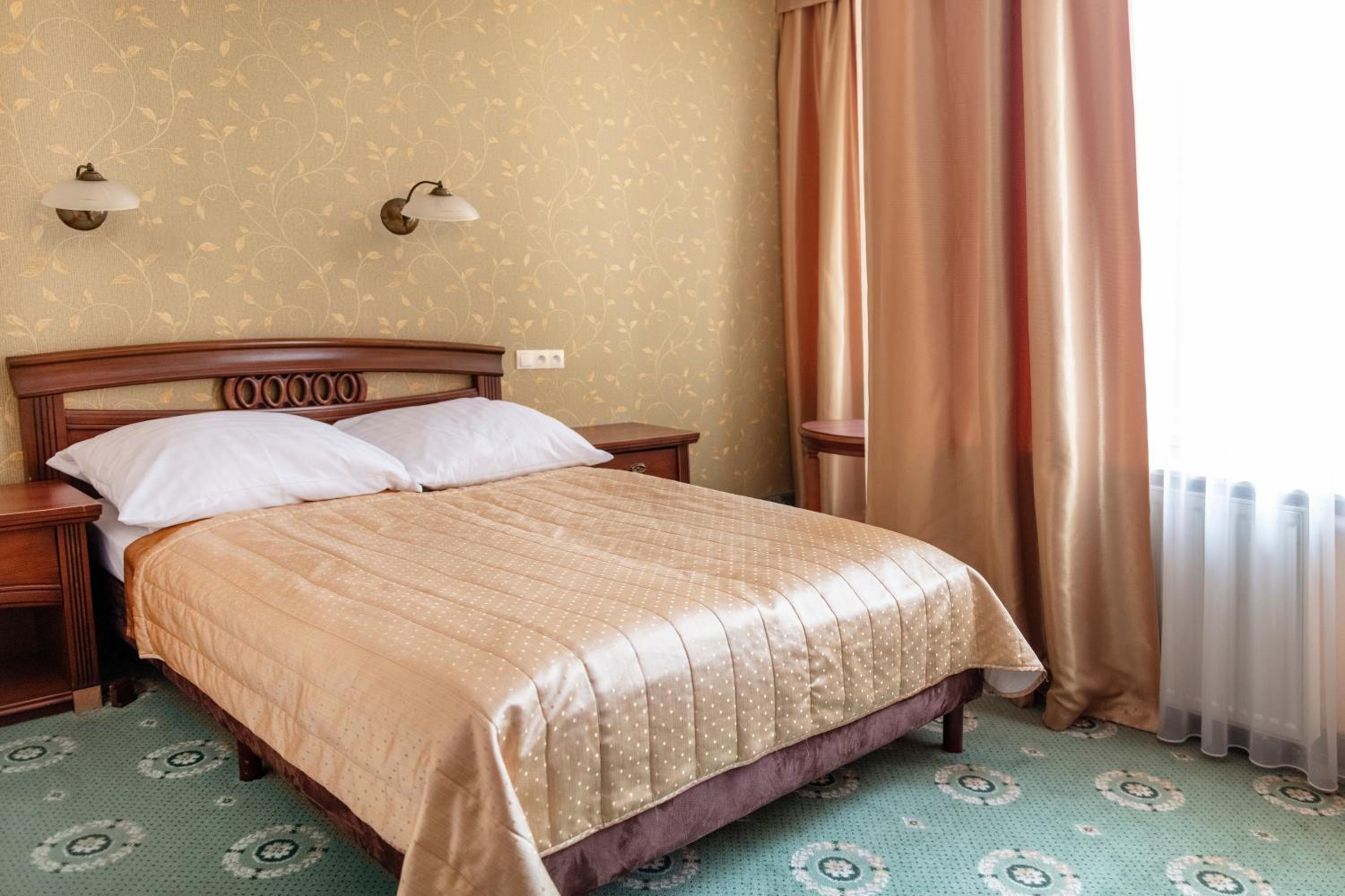 Double Room - Photo 1