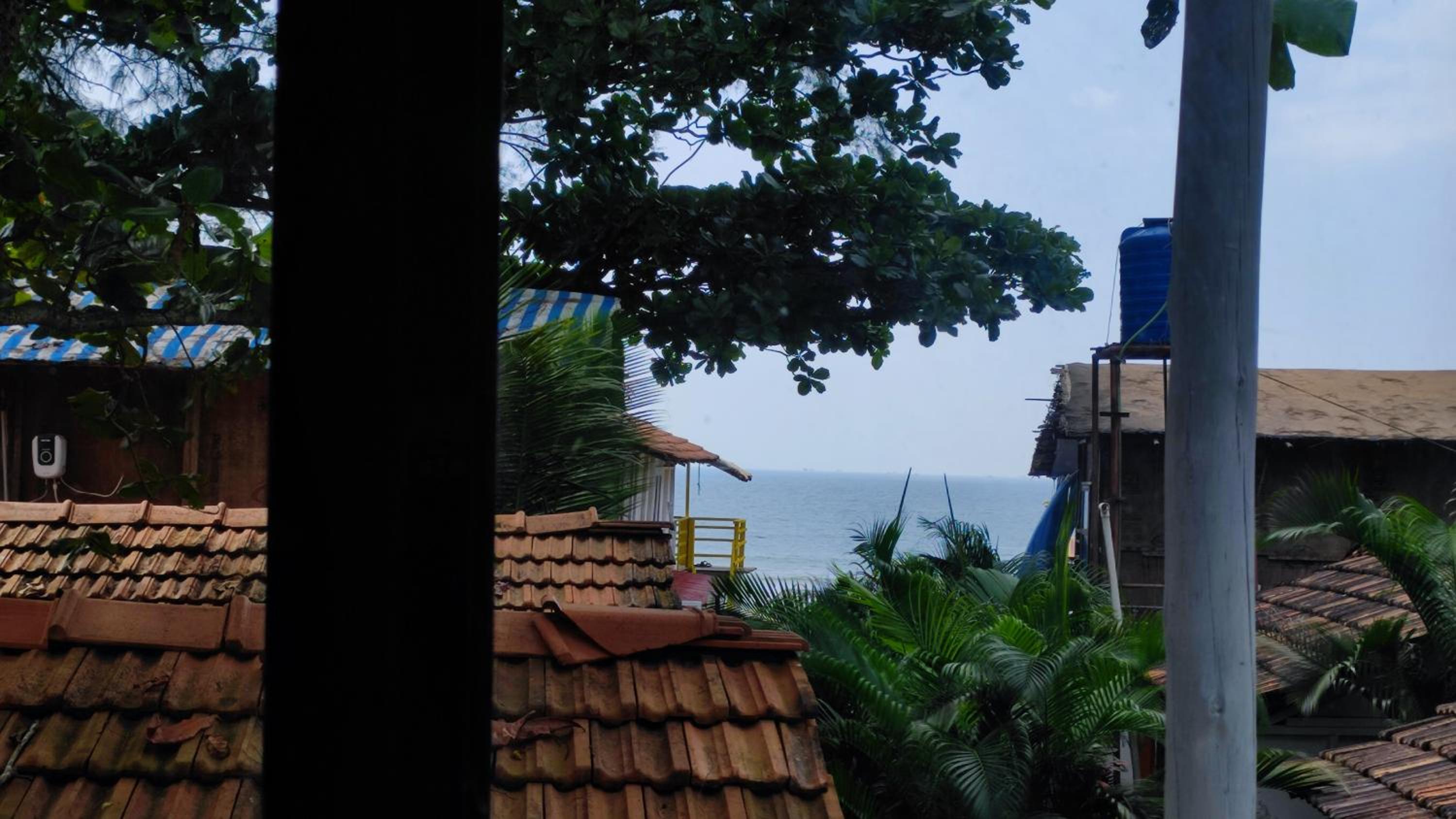 Deluxe Double Room With Side Sea View photo 3