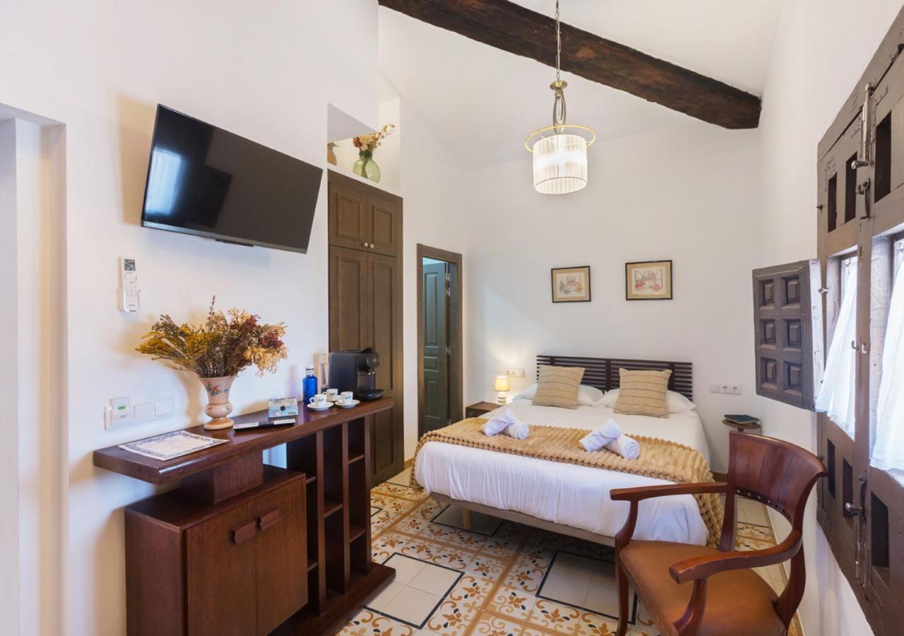 Standard Family Room - Photo 1