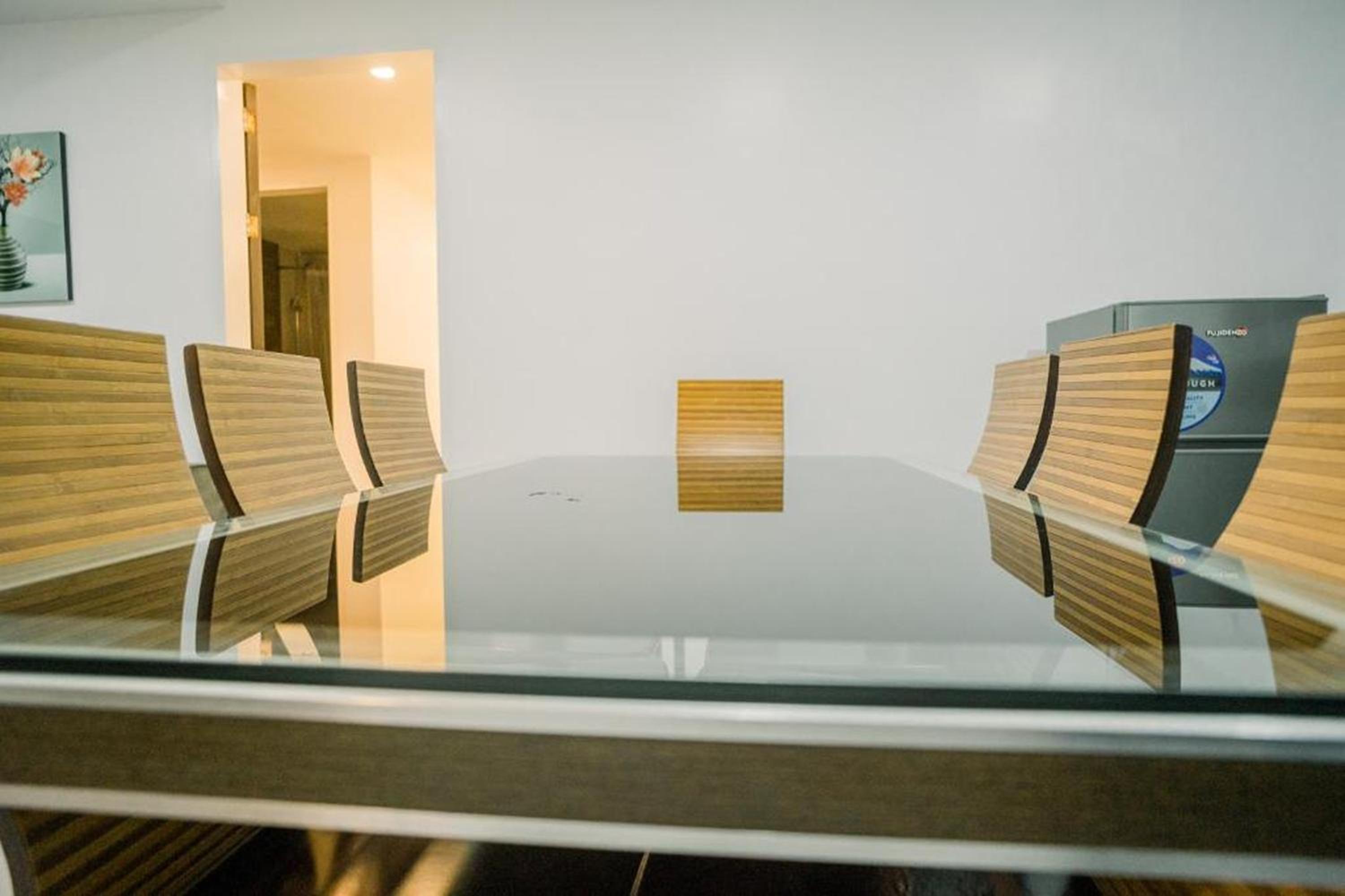 One-Bedroom Suite - Photo 2