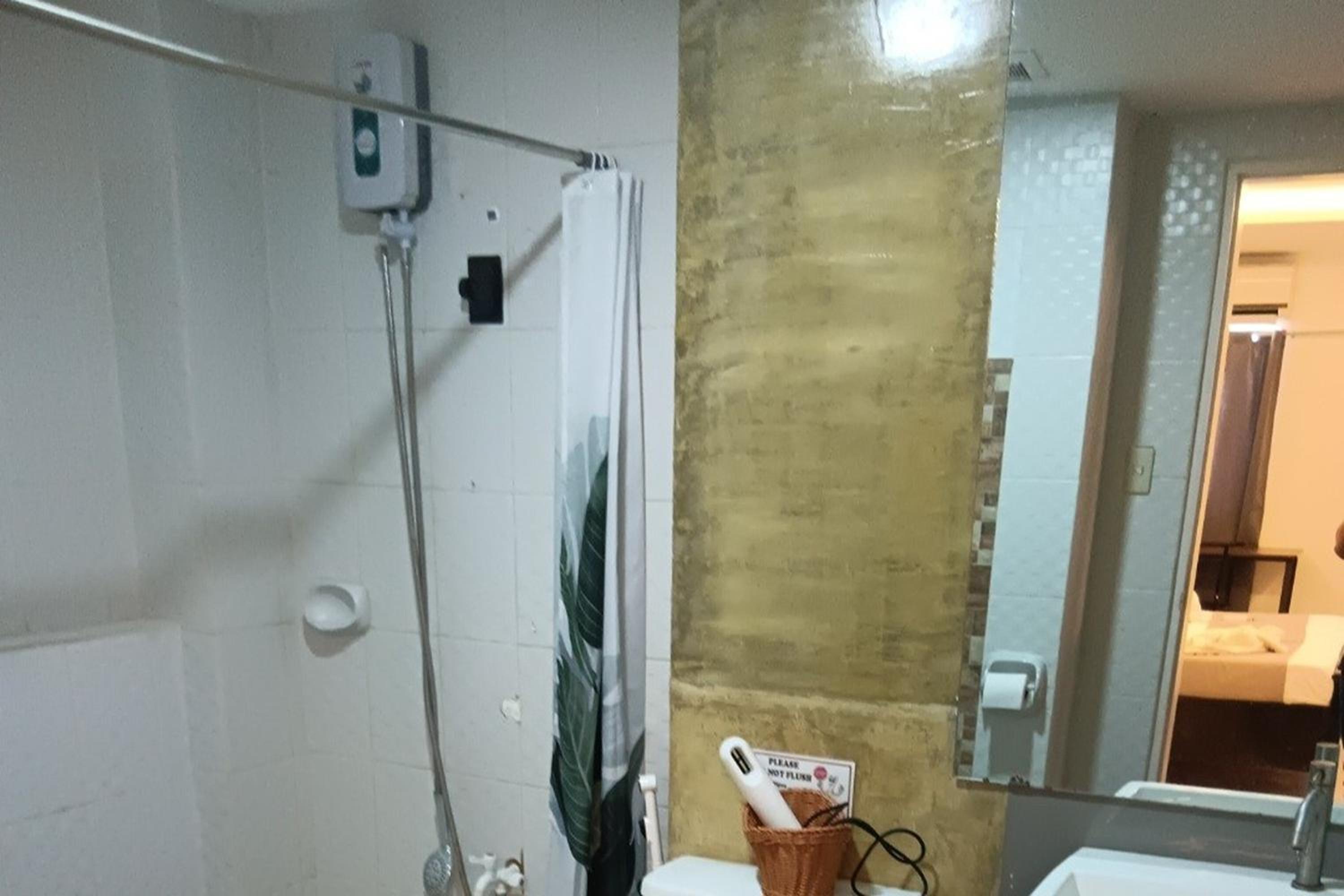 One-Bedroom Suite - Photo 8