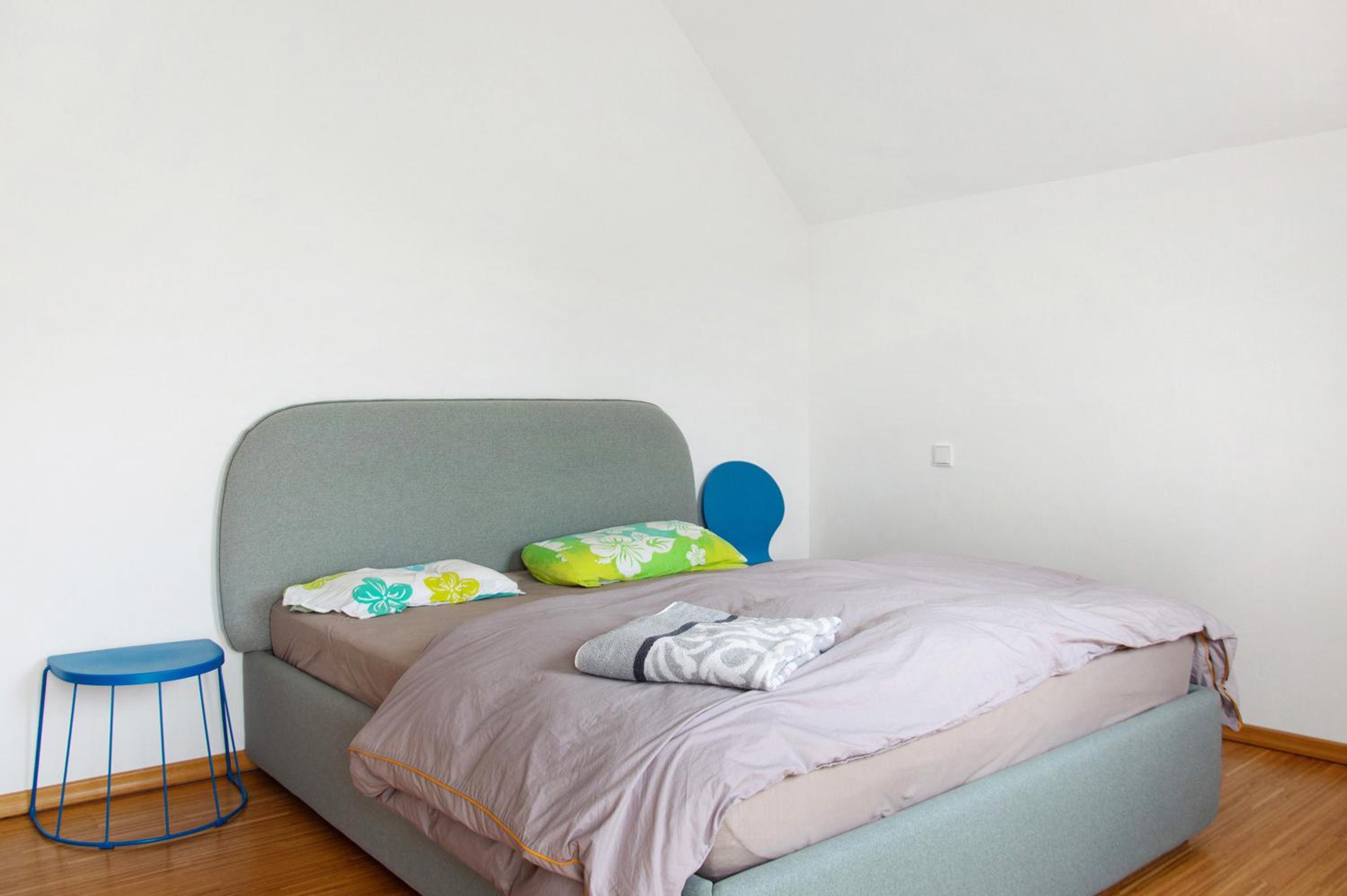Three-Bedroom House photo 1