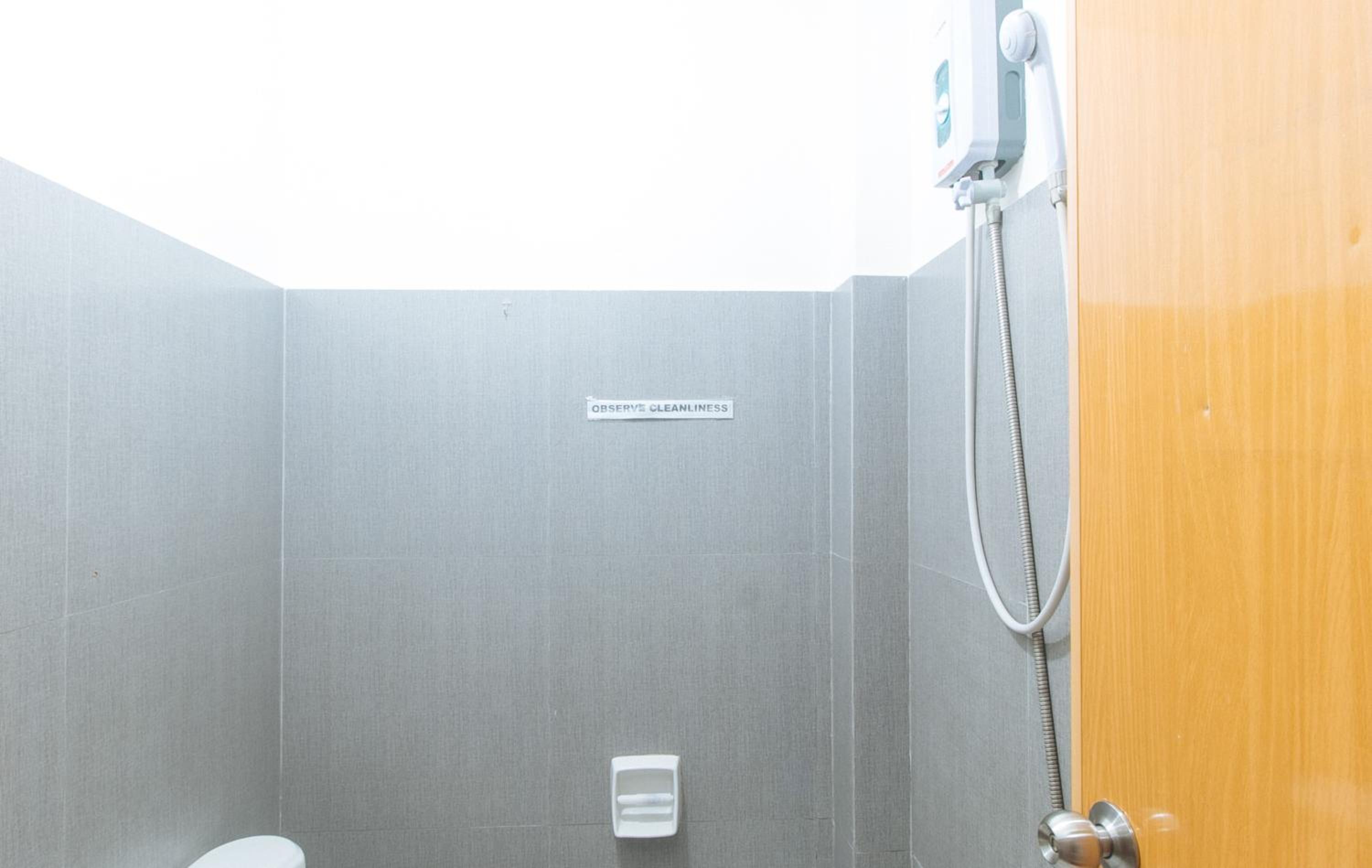 Deluxe Room - Photo 11