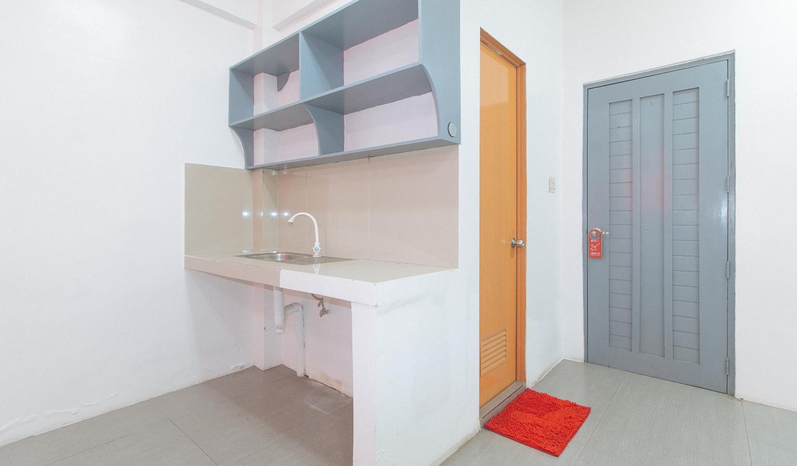 Quadruple Room - Photo 9