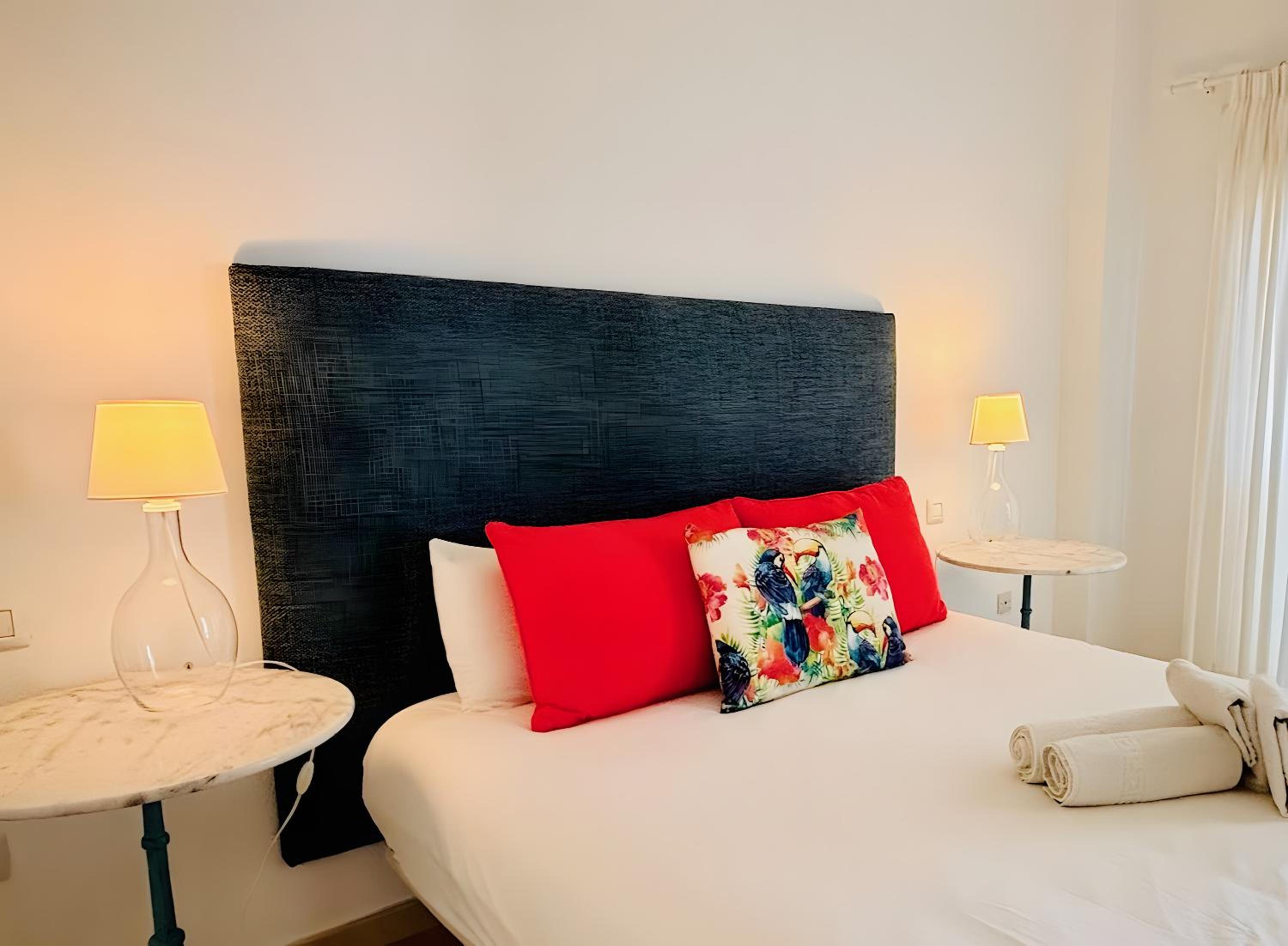 Apartamento de un dormitorio superior con balcón