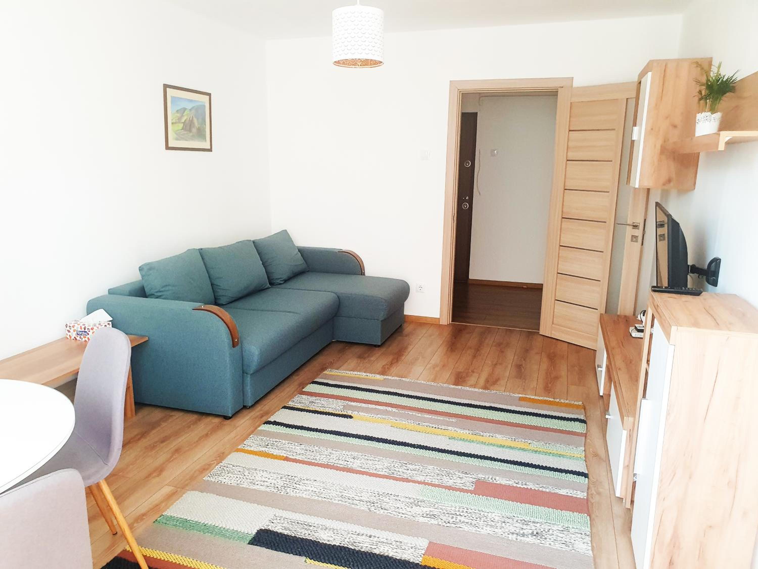 One-Bedroom Apartment photo 1