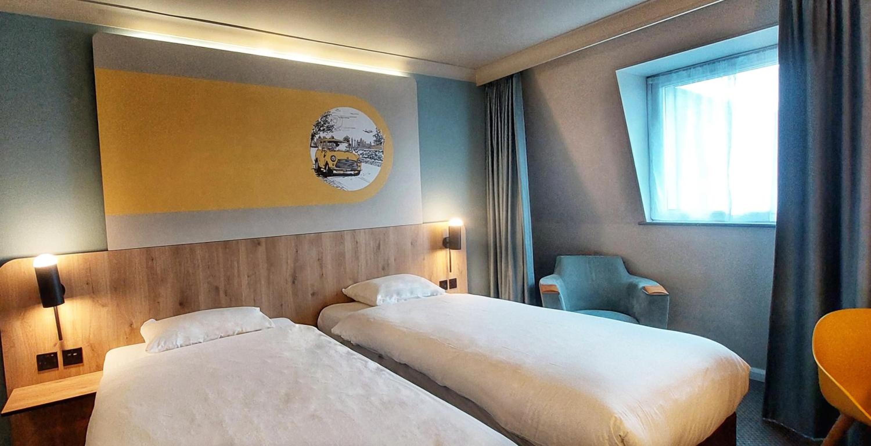 Twin Room - Photo 4